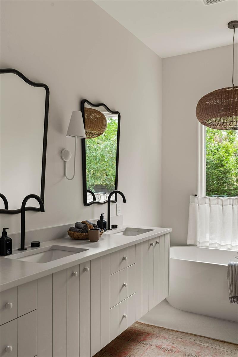 O6321143 Property Photo