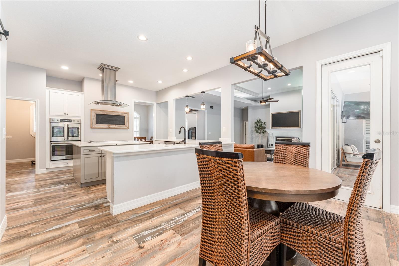 5927 FLATWOODS MANOR CIR, LITHIA, FL, 33547