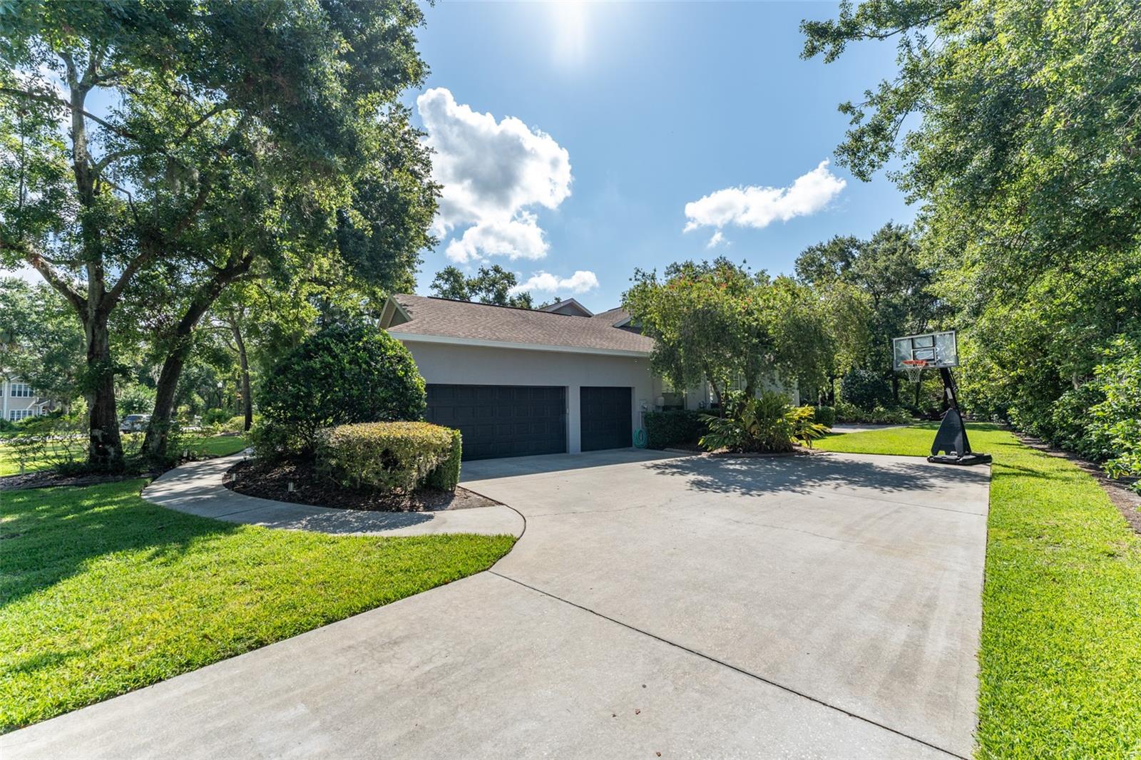 5927 FLATWOODS MANOR CIR, LITHIA, FL, 33547
