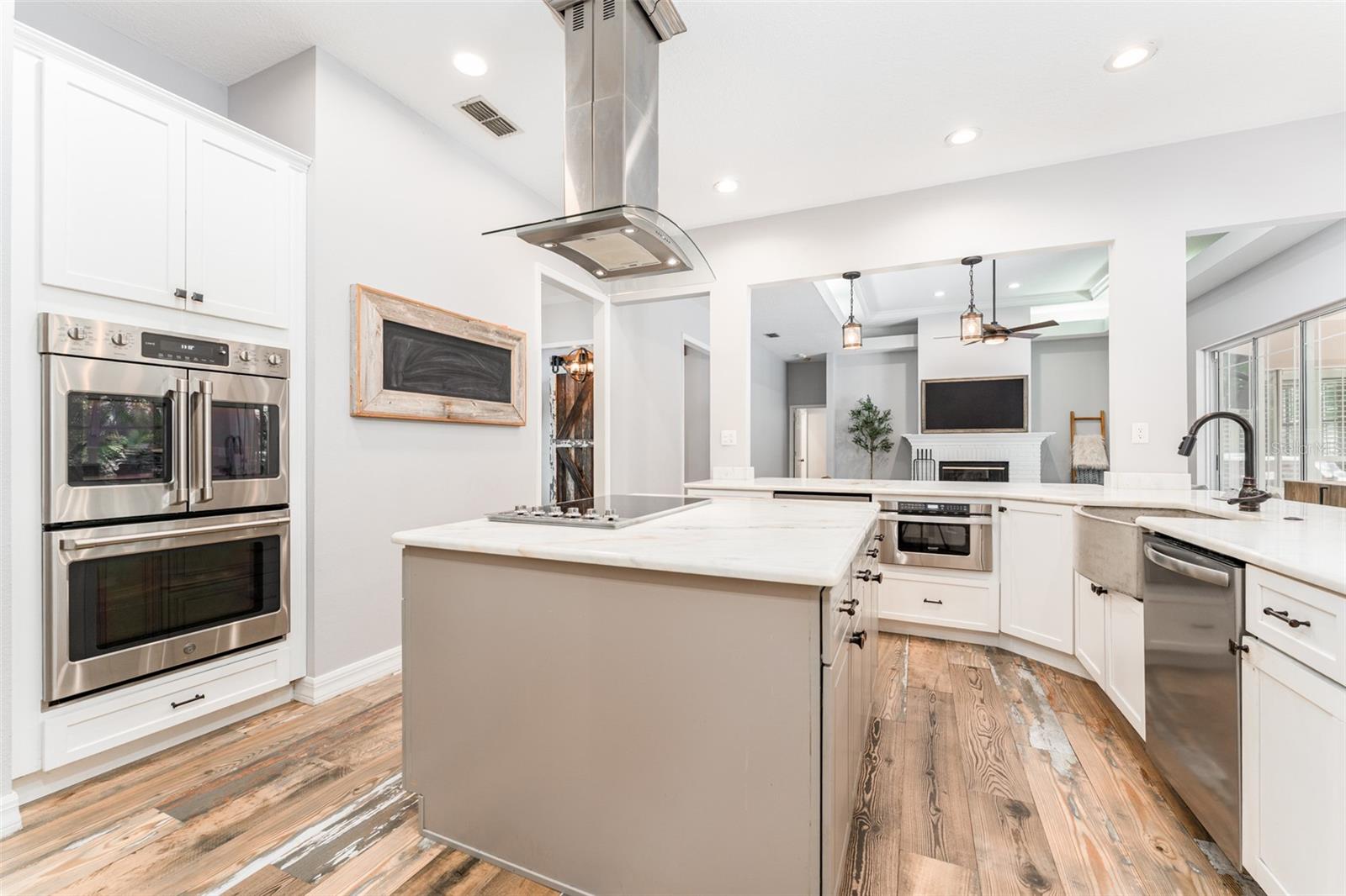 5927 FLATWOODS MANOR CIR, LITHIA, FL, 33547