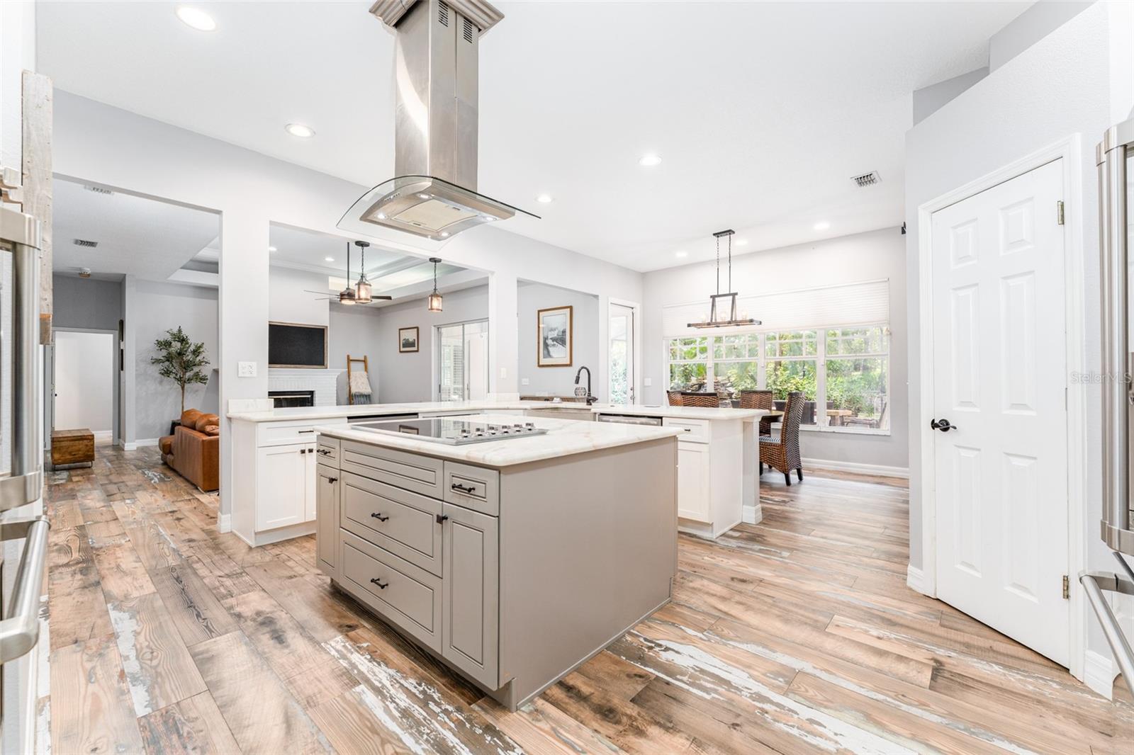 5927 FLATWOODS MANOR CIR, LITHIA, FL, 33547