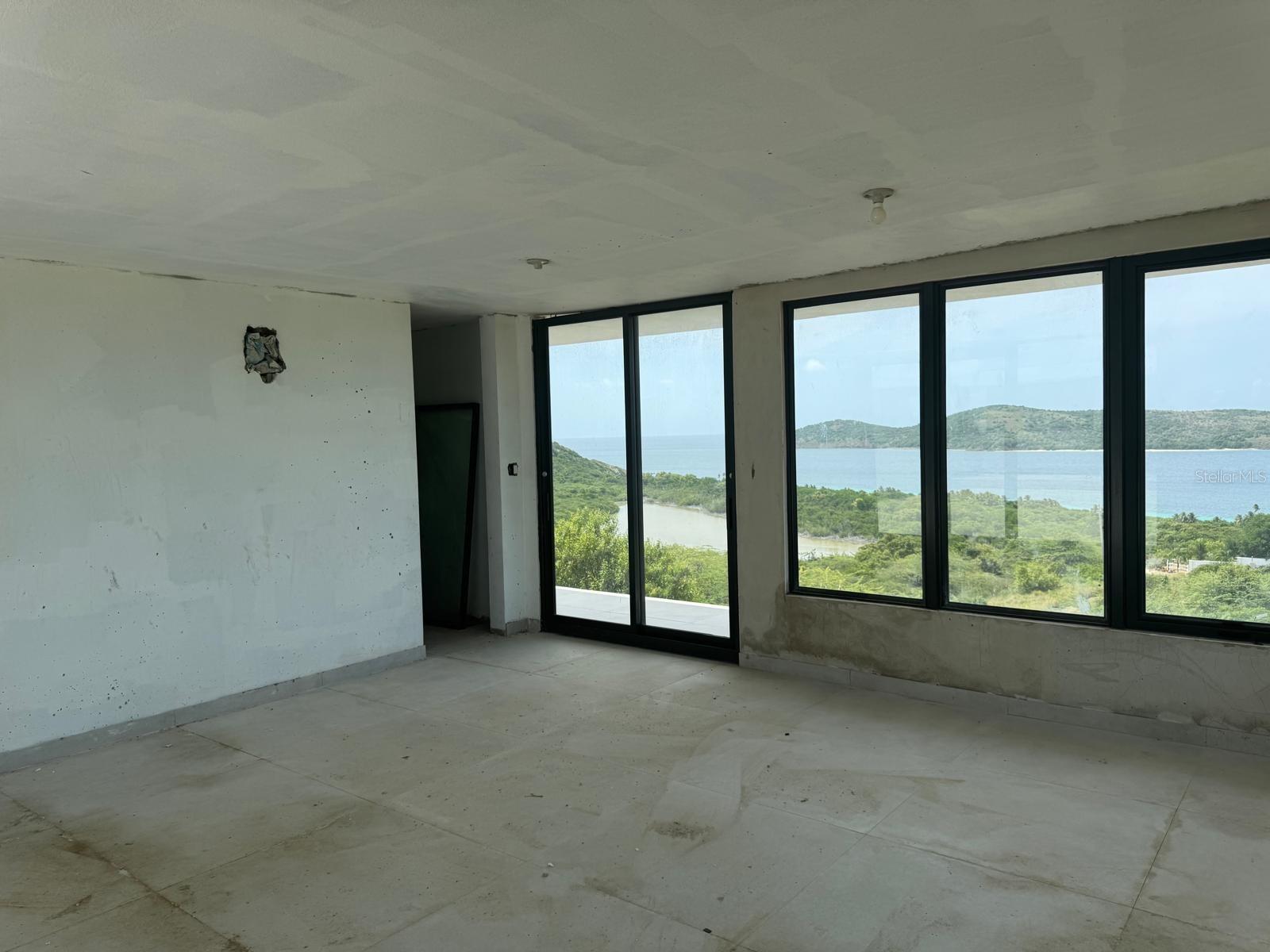 PR9114472 Property Photo