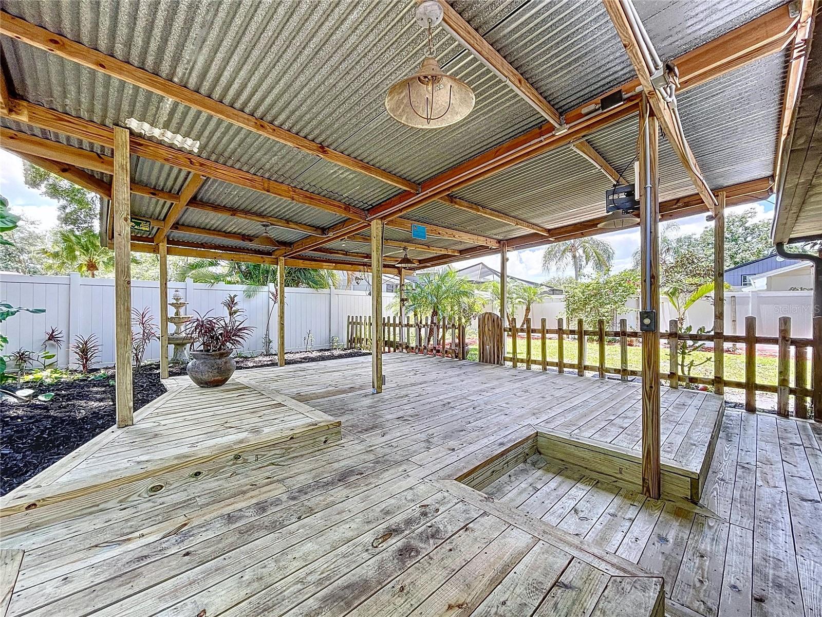 4030 BRAESGATE LN, TAMPA, FL, 33624