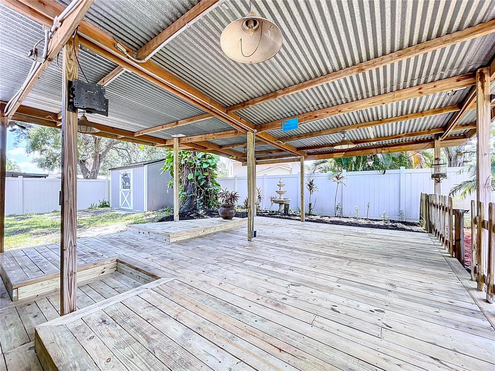 4030 BRAESGATE LN, TAMPA, FL, 33624