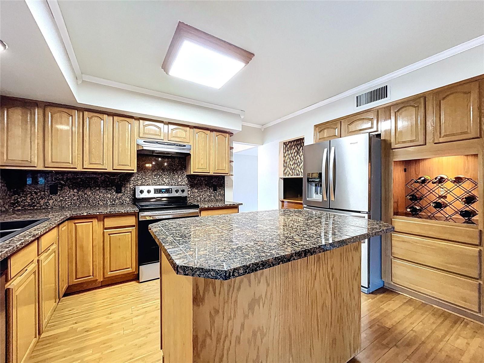 4030 BRAESGATE LN, TAMPA, FL, 33624