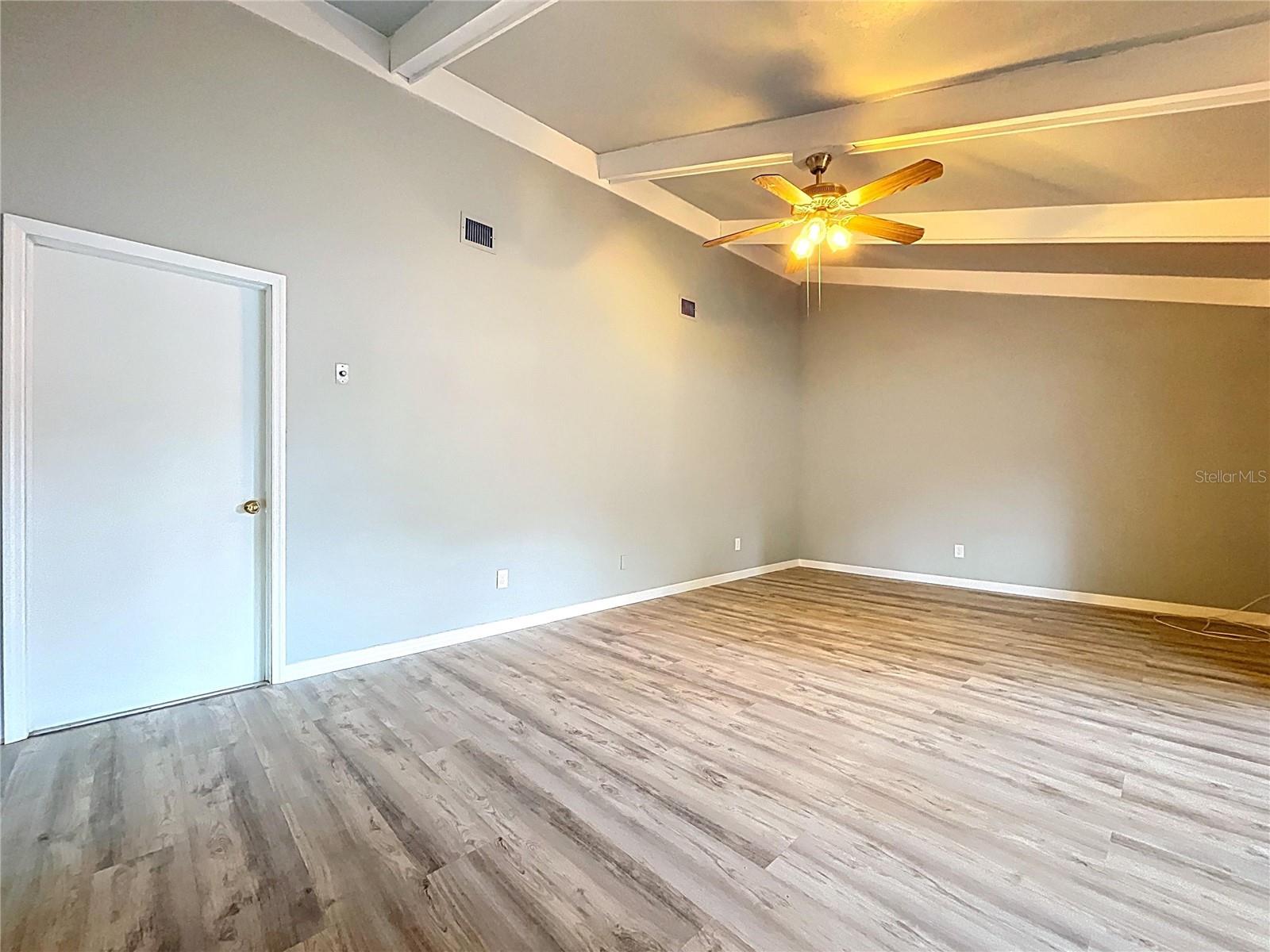 4030 BRAESGATE LN, TAMPA, FL, 33624