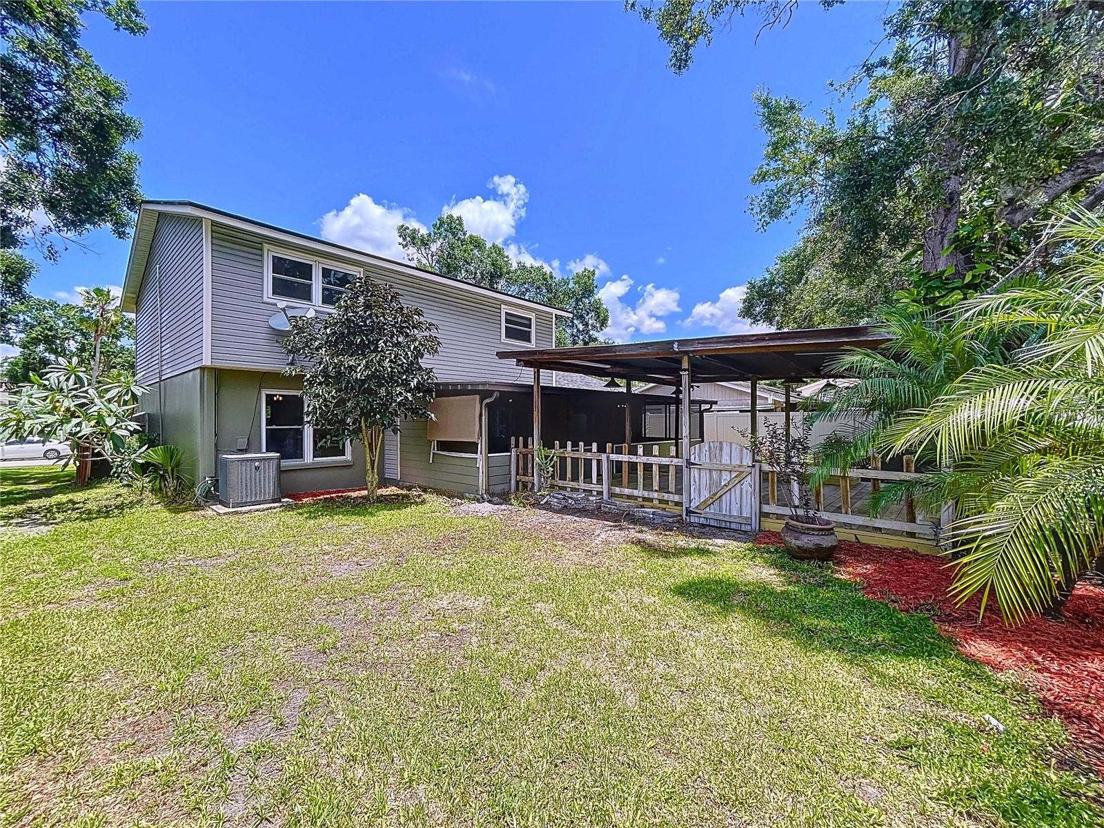 4030 BRAESGATE LN, TAMPA, FL, 33624