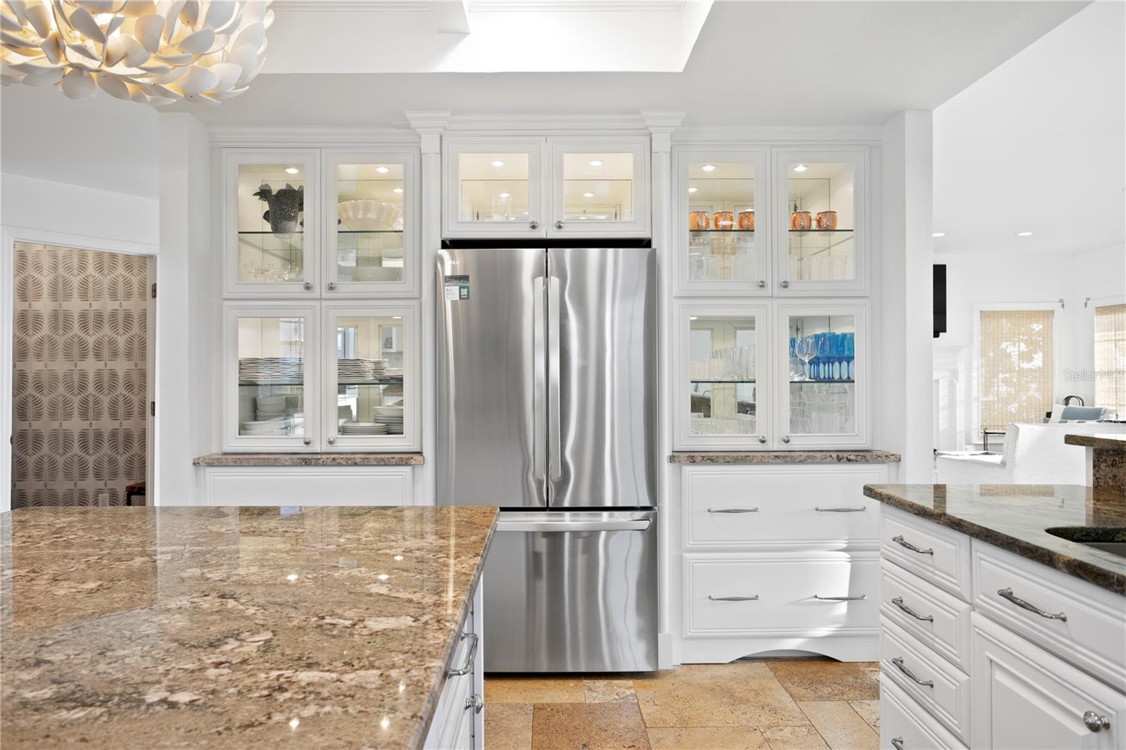 TB8400575 Property Photo