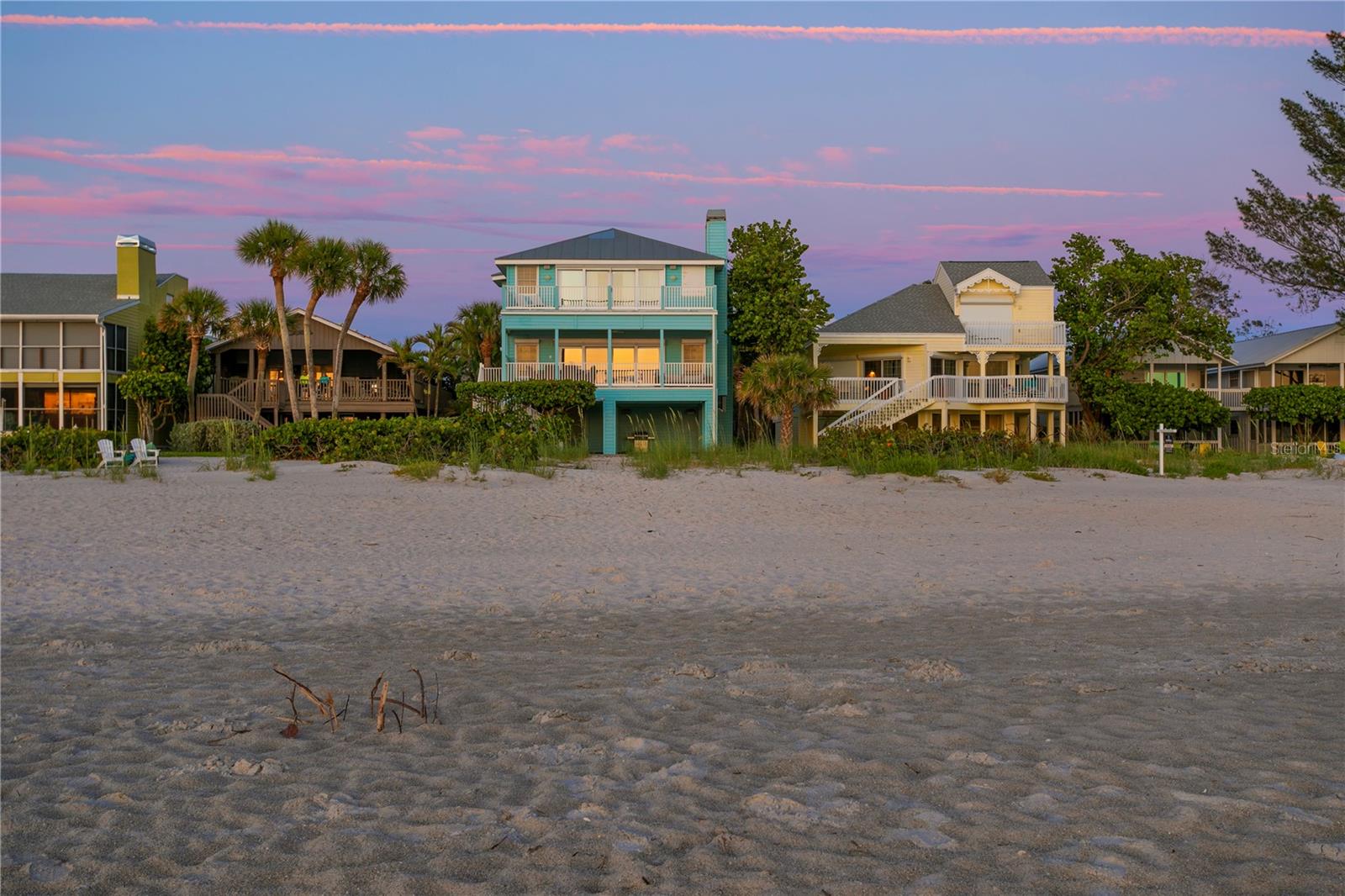 TB8400575 Property Photo