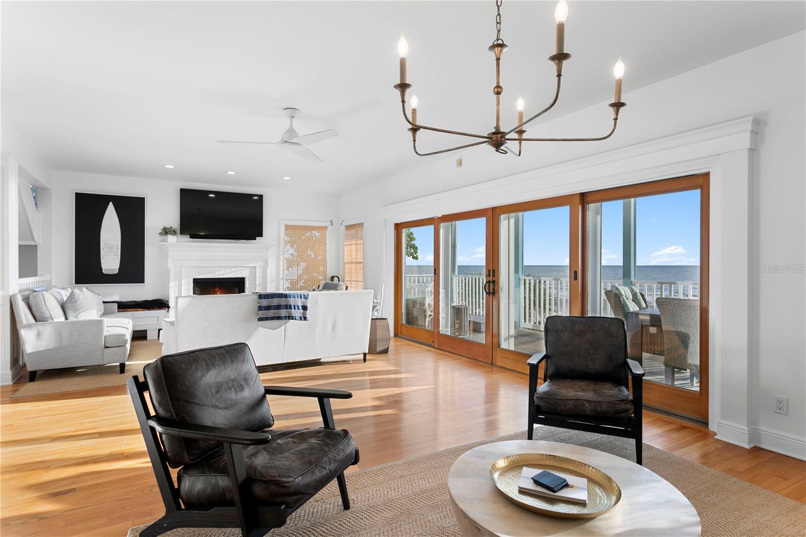 TB8400575 Property Photo