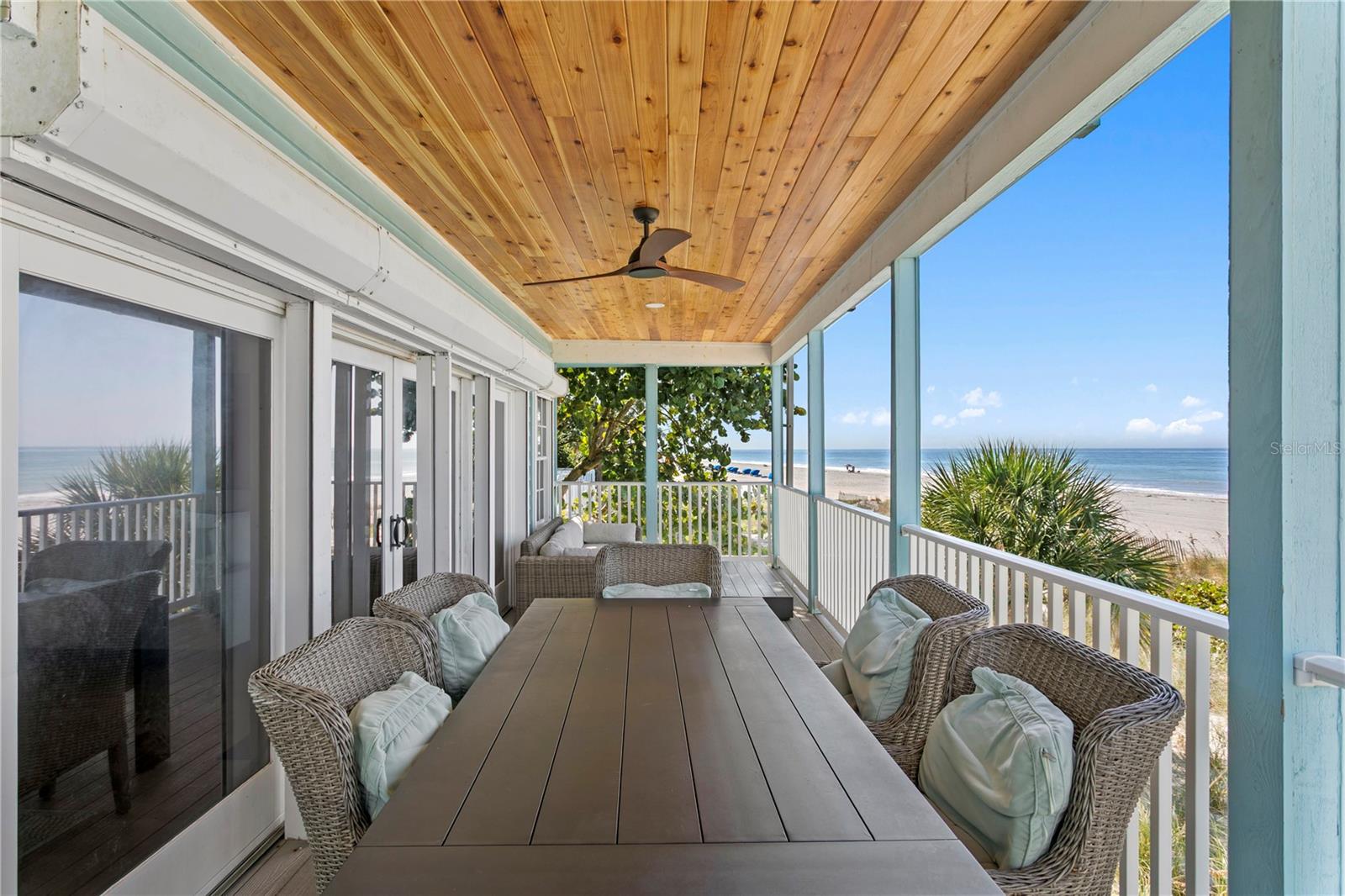 TB8400575 Property Photo