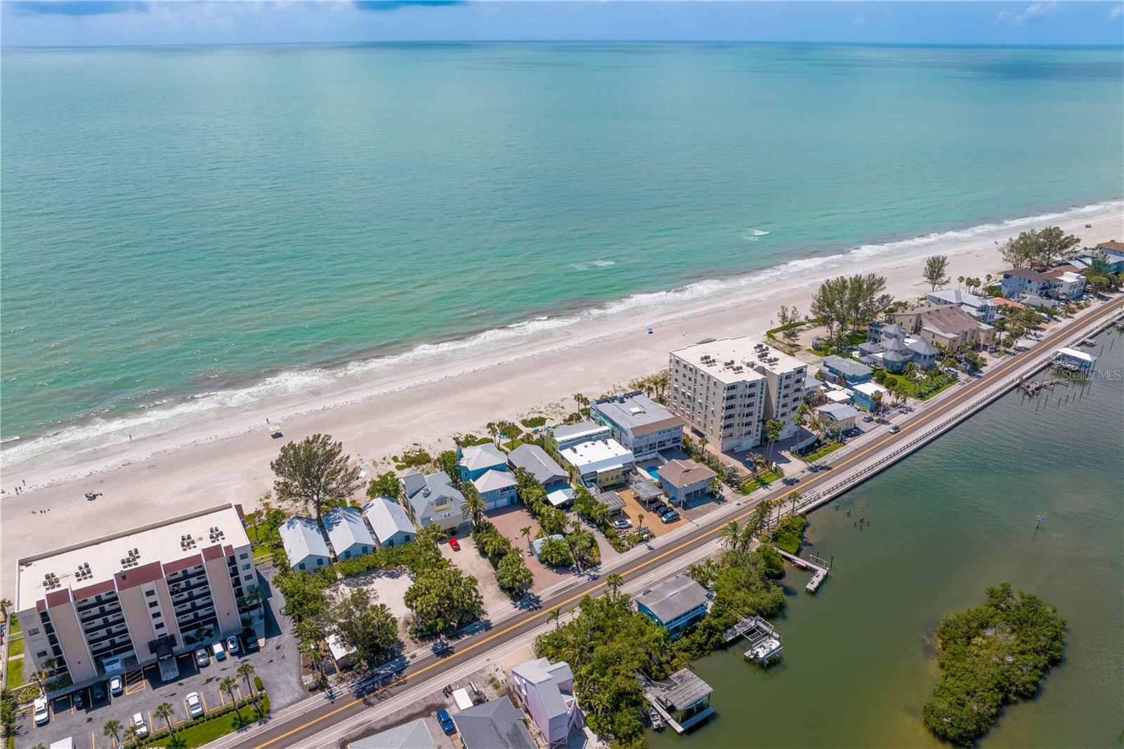 TB8400575 Property Photo