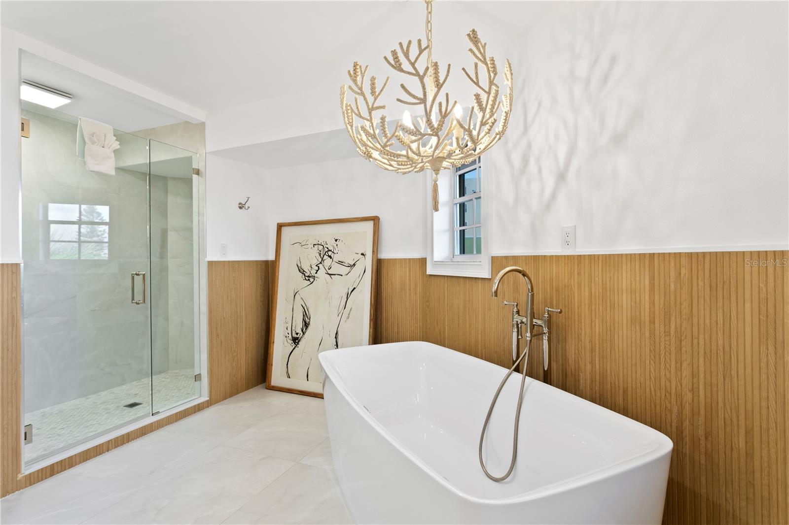 TB8400575 Property Photo