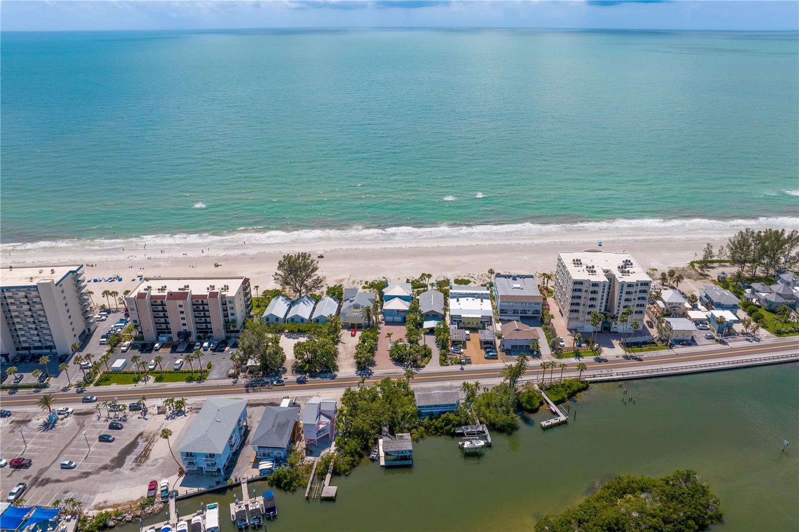 TB8400575 Property Photo