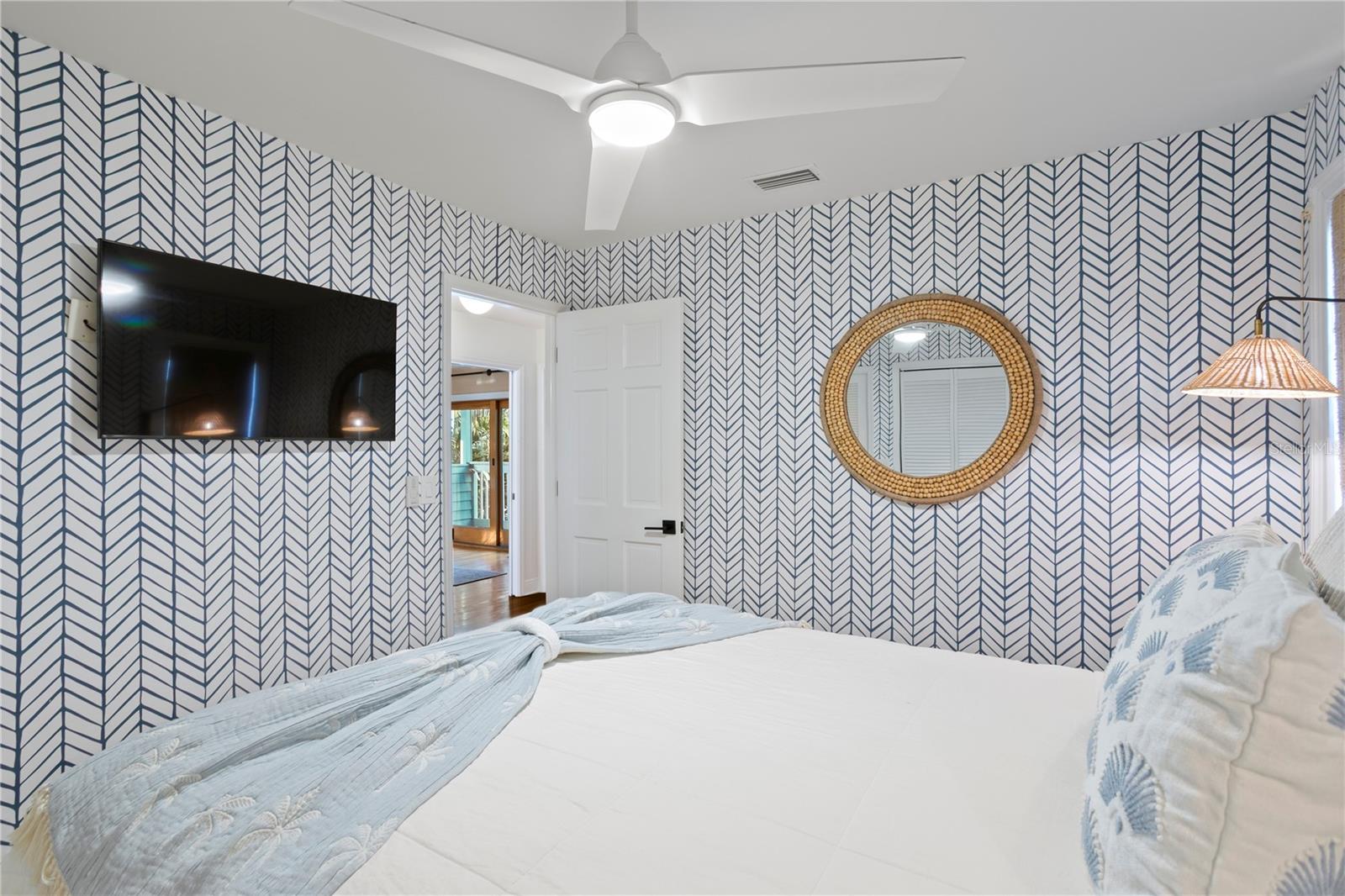 TB8400575 Property Photo