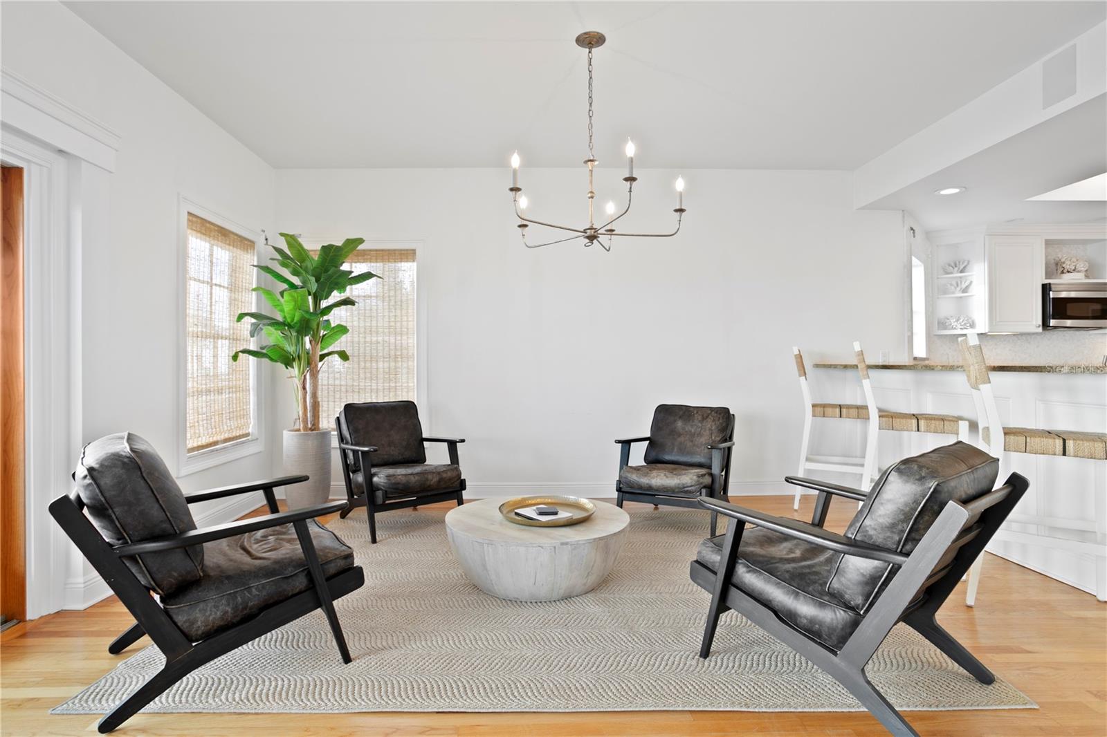 TB8400575 Property Photo