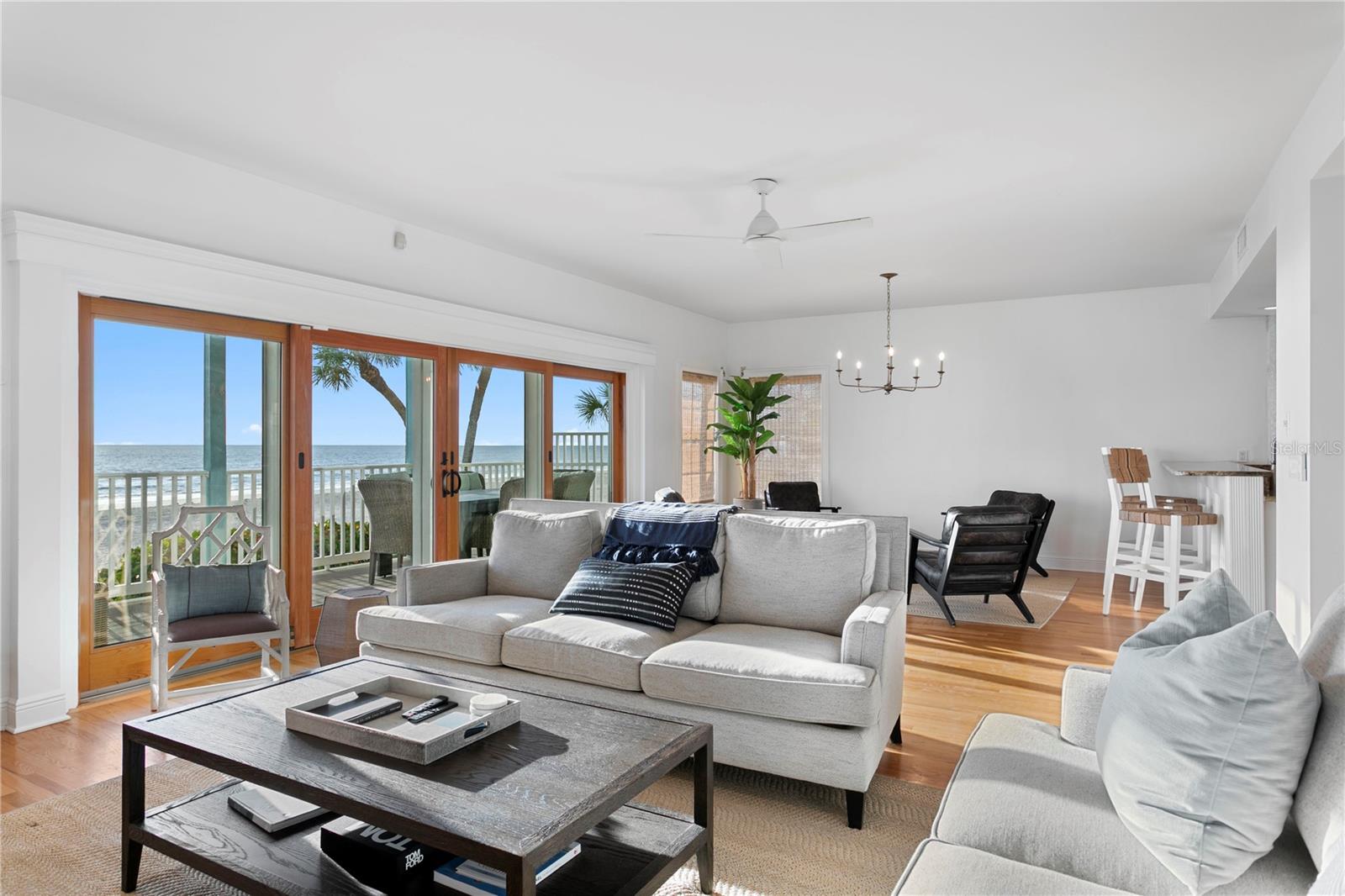 TB8400575 Property Photo