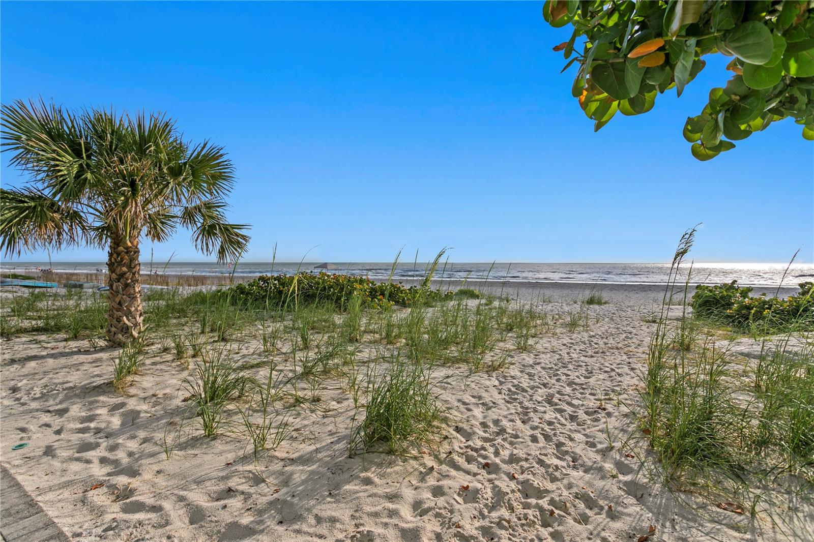 TB8400575 Property Photo