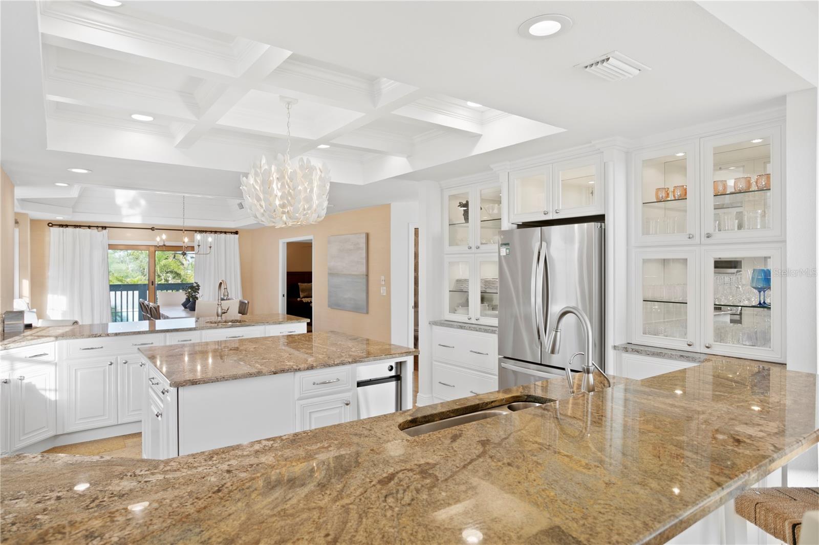 TB8400575 Property Photo