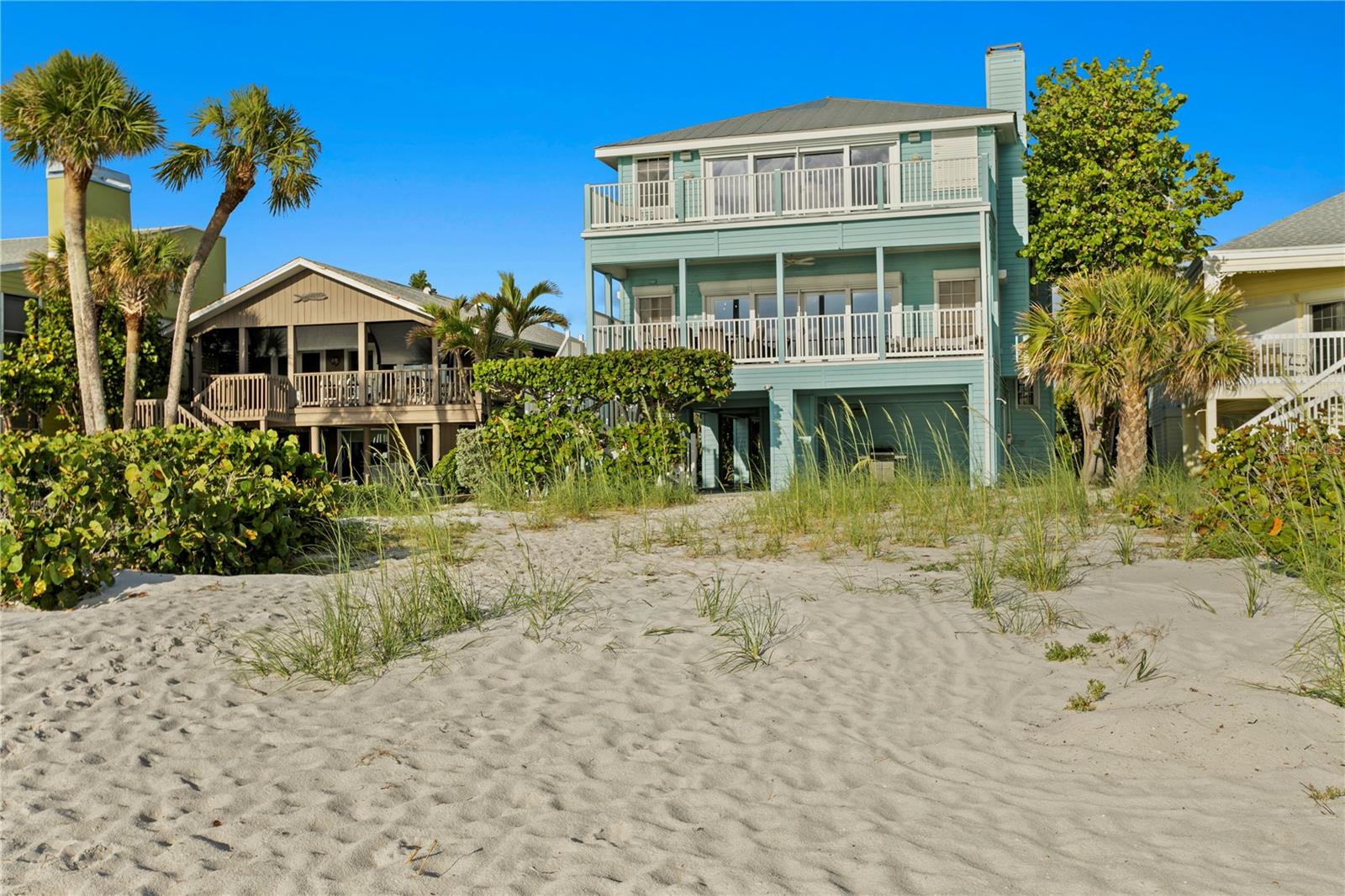 TB8400575 Property Photo