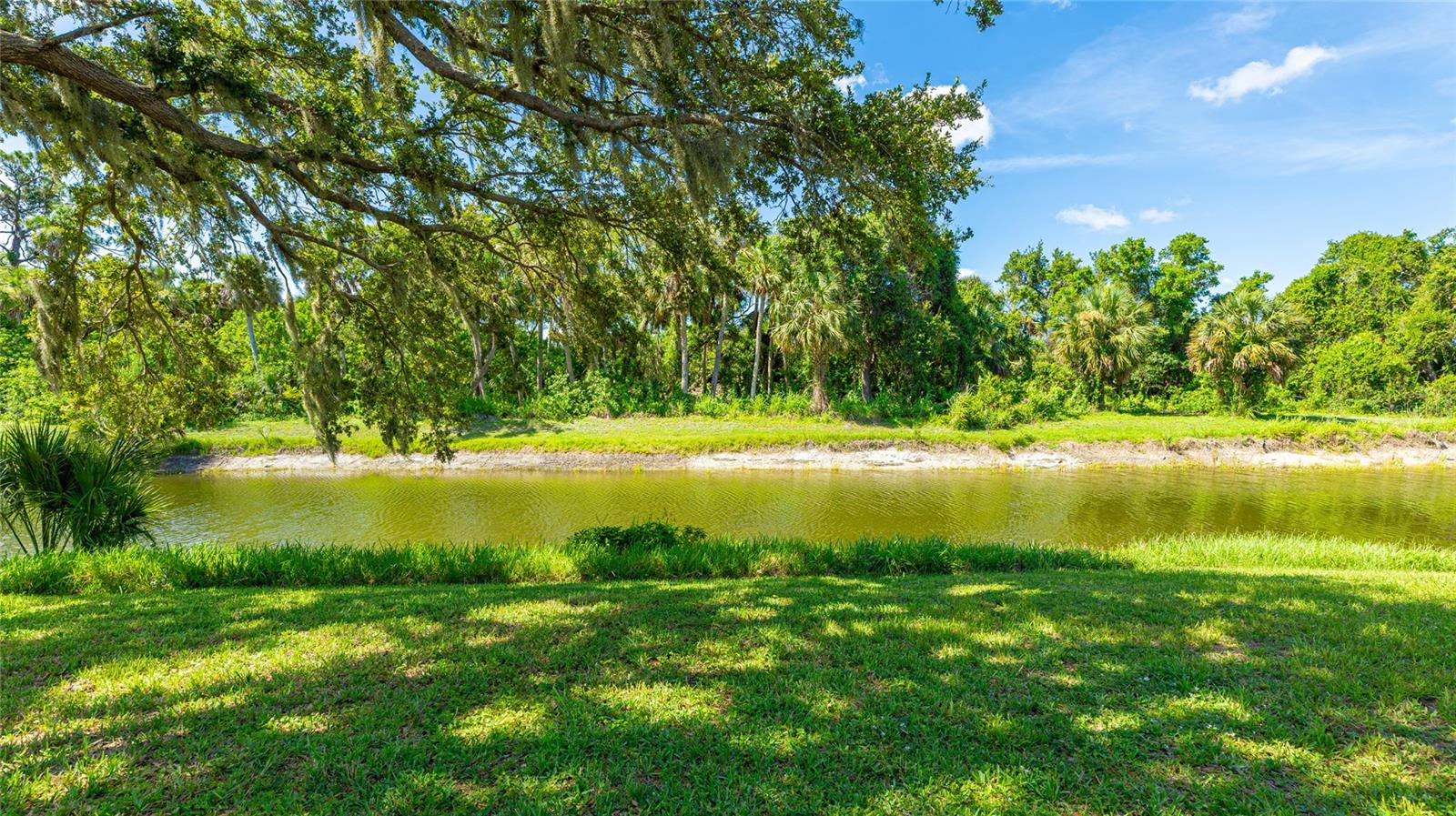 A4657008 Property Photo