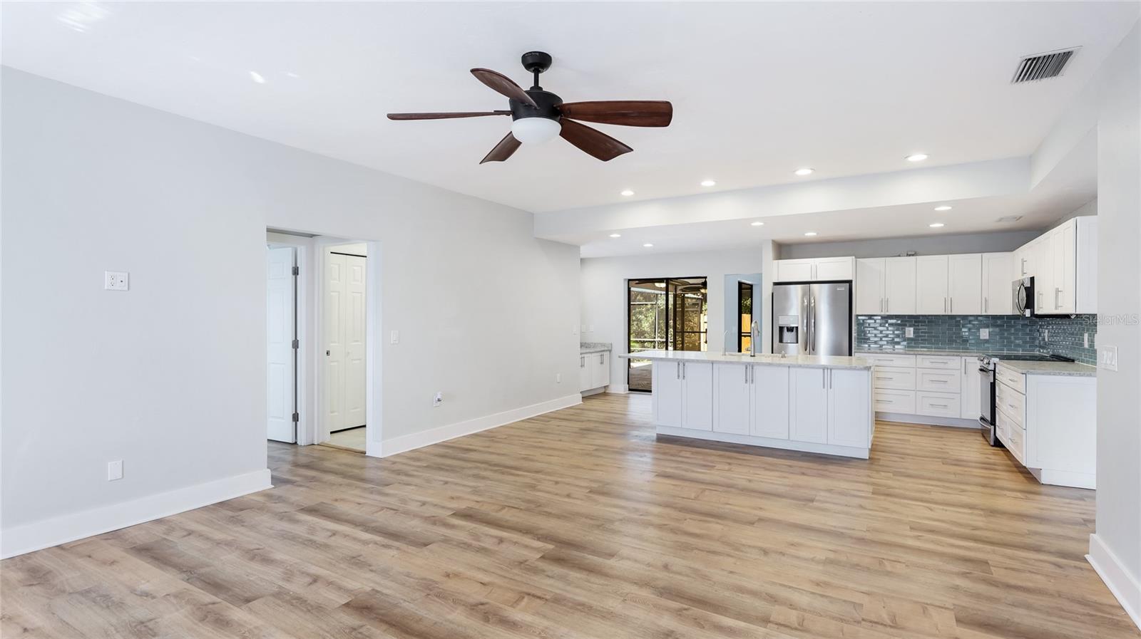 A4657008 Property Photo