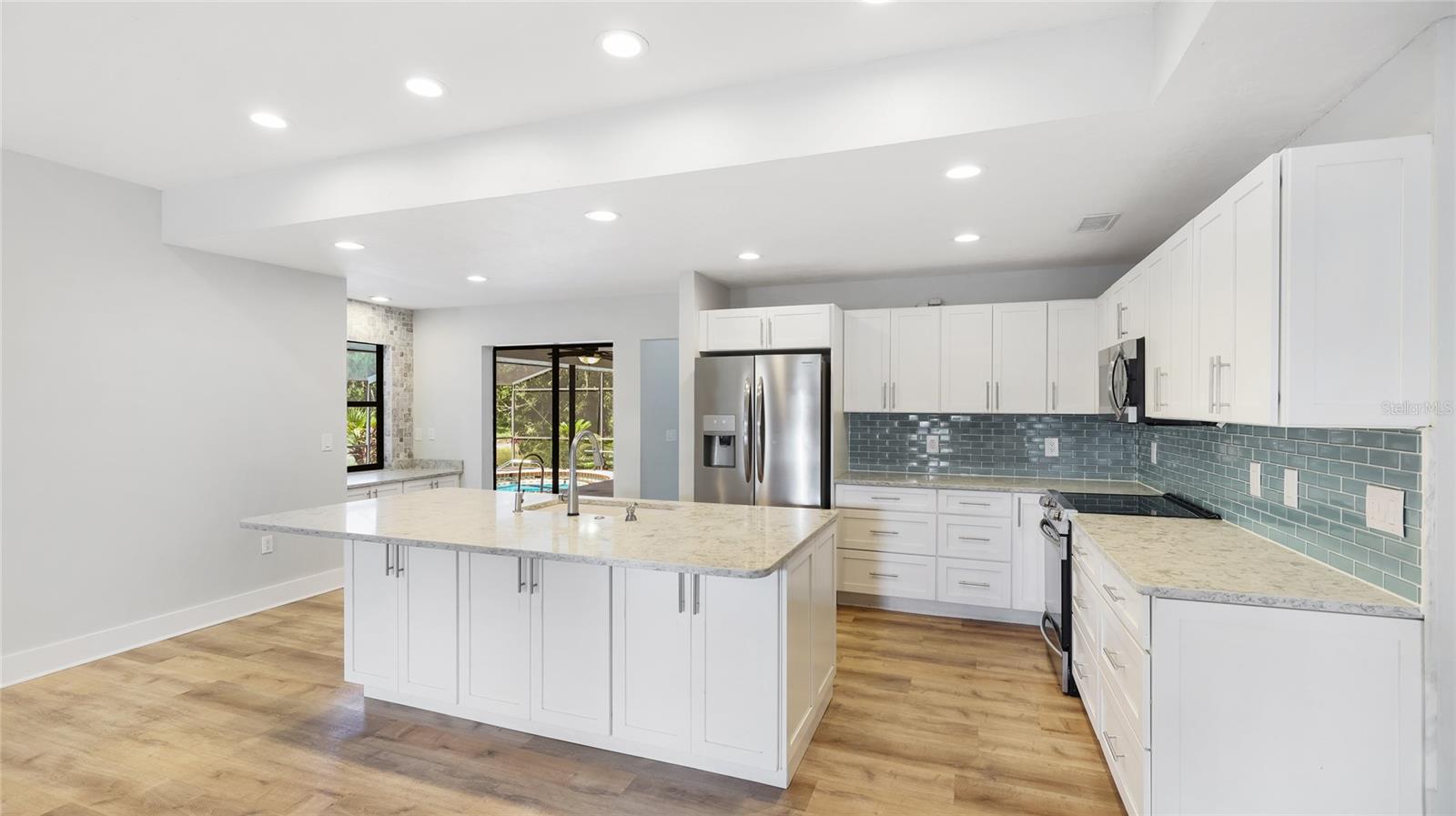 A4657008 Property Photo
