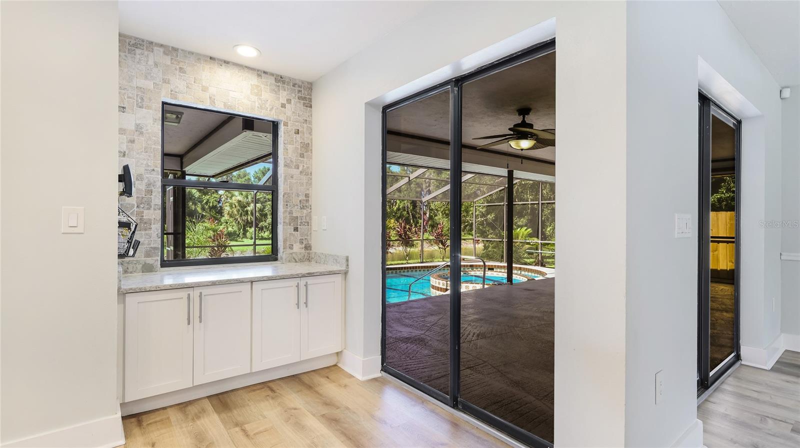 A4657008 Property Photo