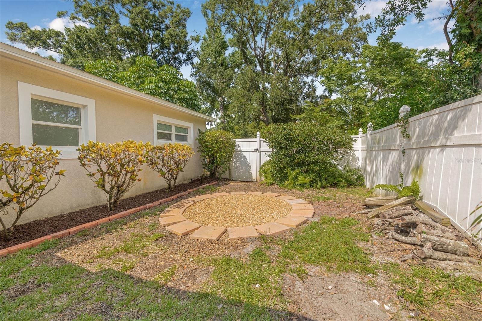 8010 PAR AVE N, ST PETERSBURG, FL, 33710