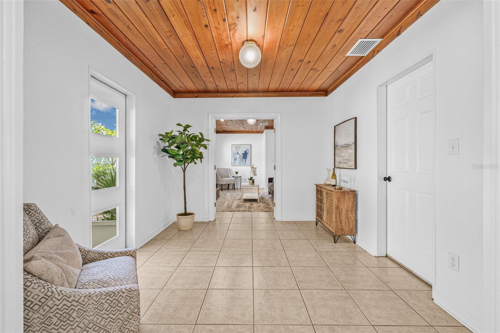 8010 PAR AVE N, ST PETERSBURG, FL, 33710