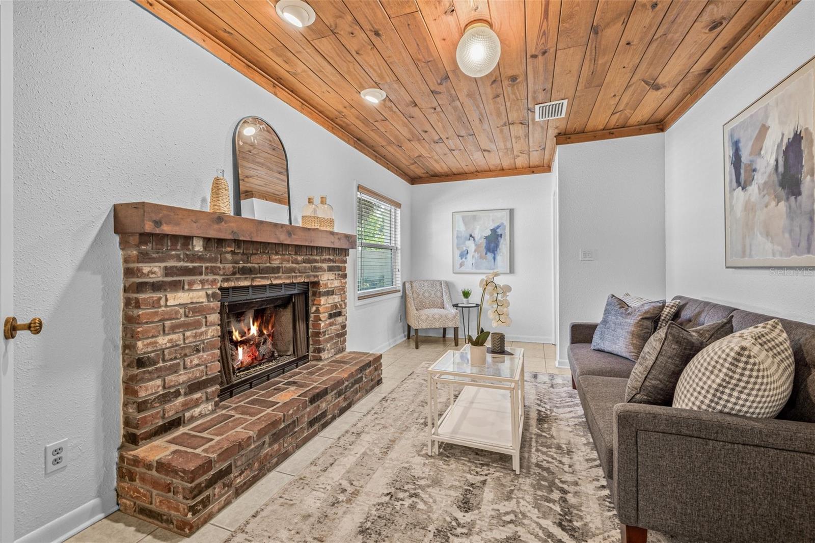 8010 PAR AVE N, ST PETERSBURG, FL, 33710