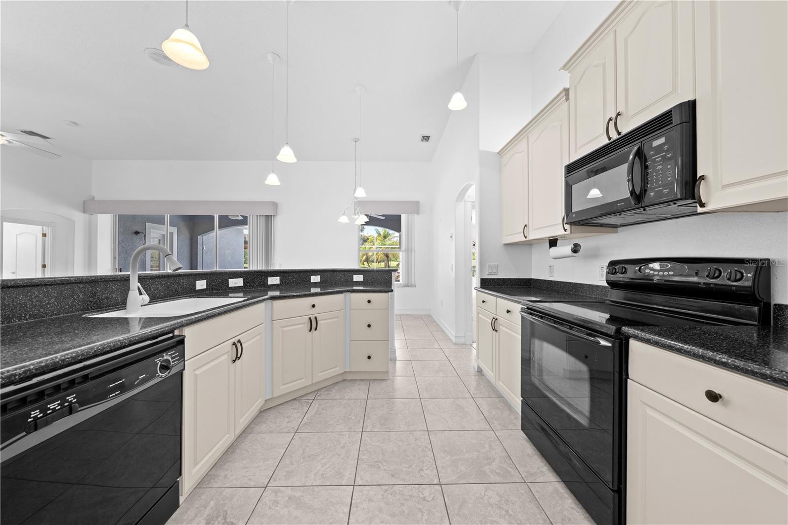 1810 LEE JANZEN DR, KISSIMMEE, FL, 34744