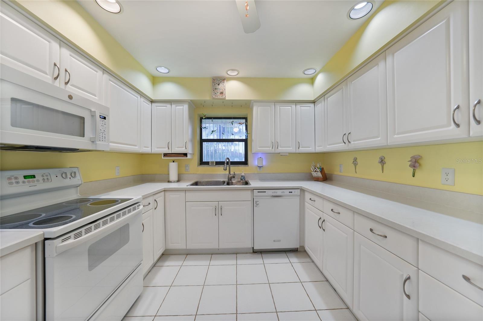 11435 SW COURTNEY DR, LAKE SUZY, FL, 34269