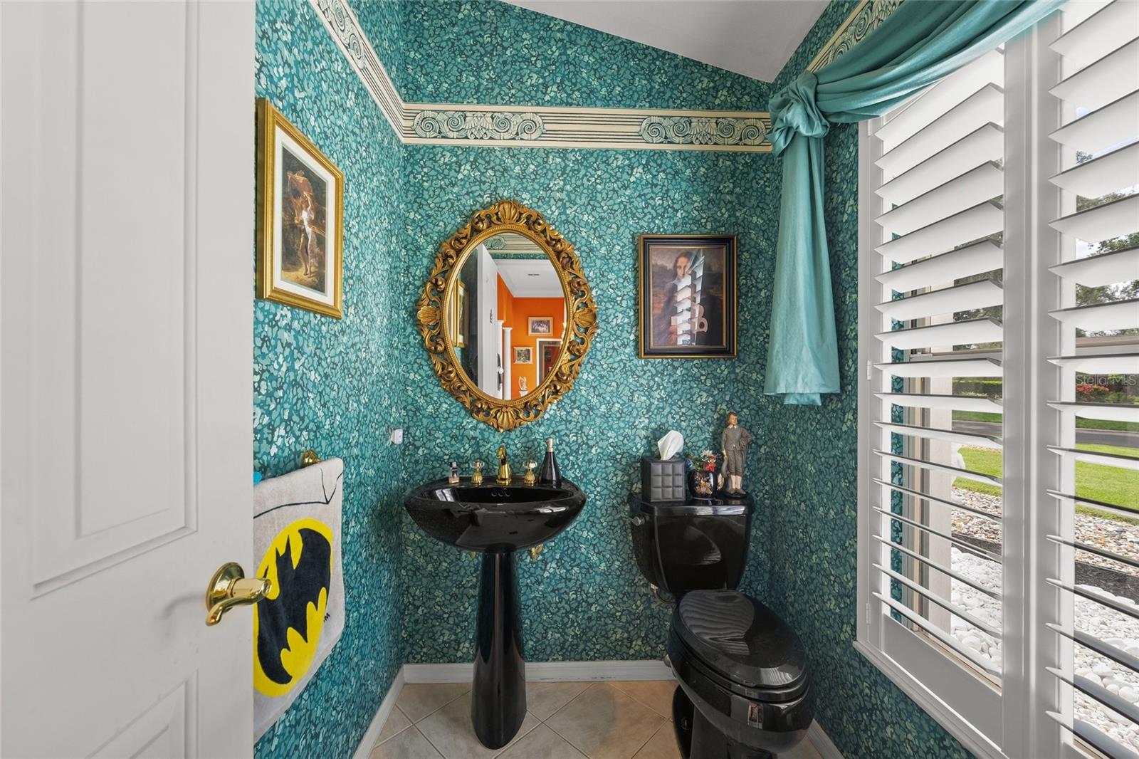 A4657049 Property Photo