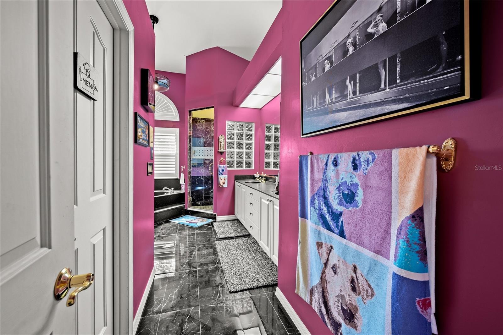A4657049 Property Photo