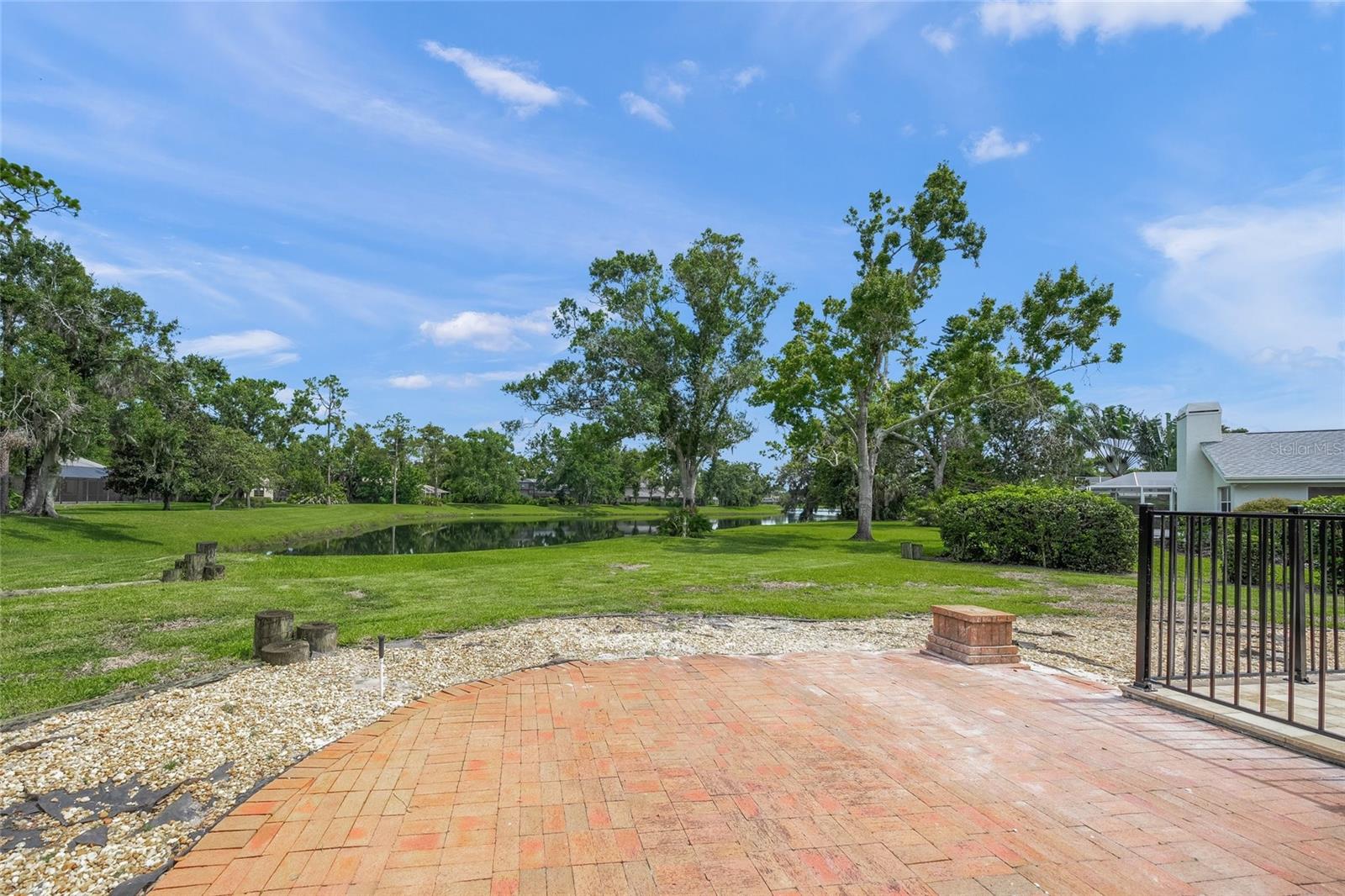A4657049 Property Photo