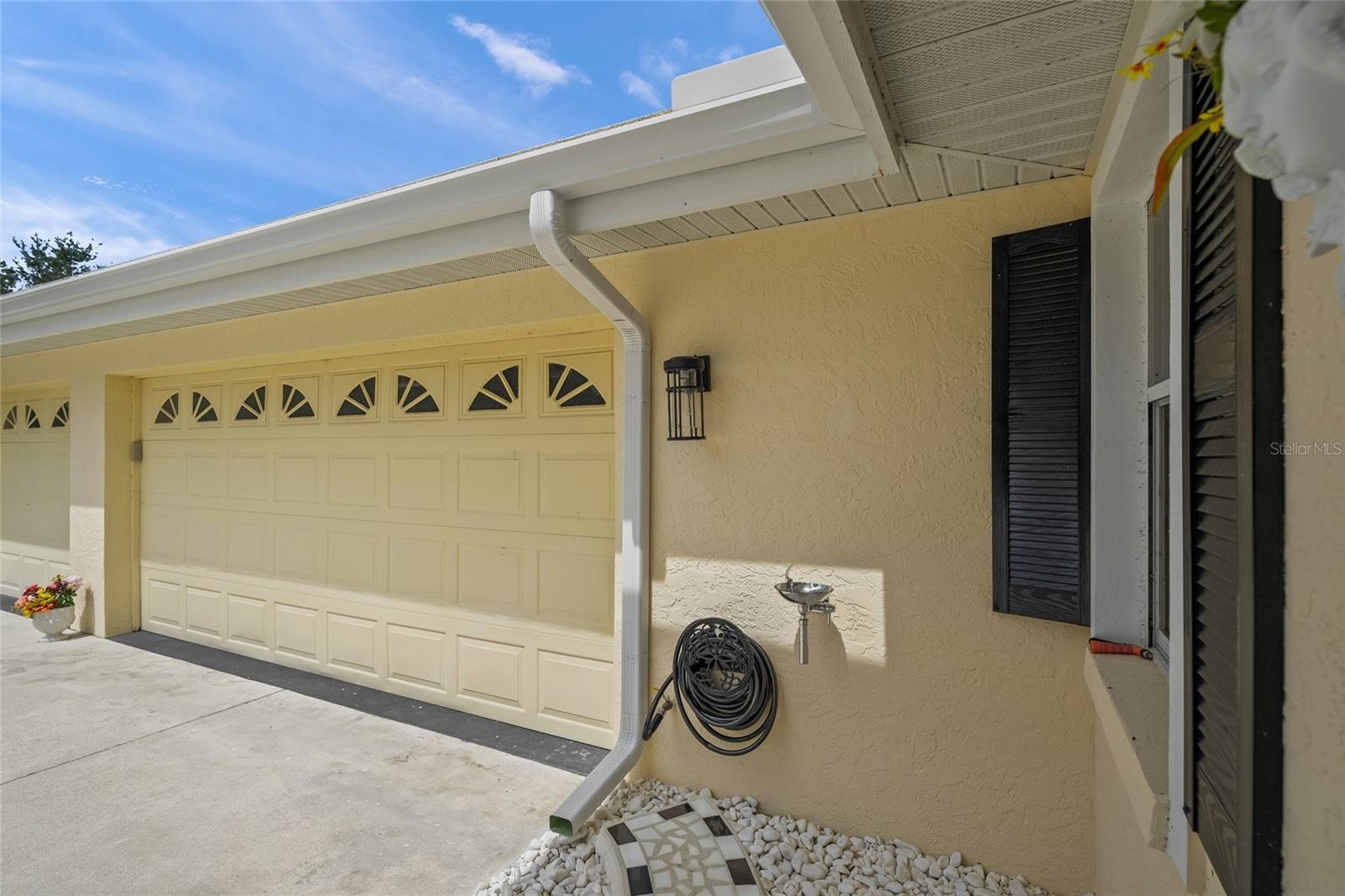 A4657049 Property Photo