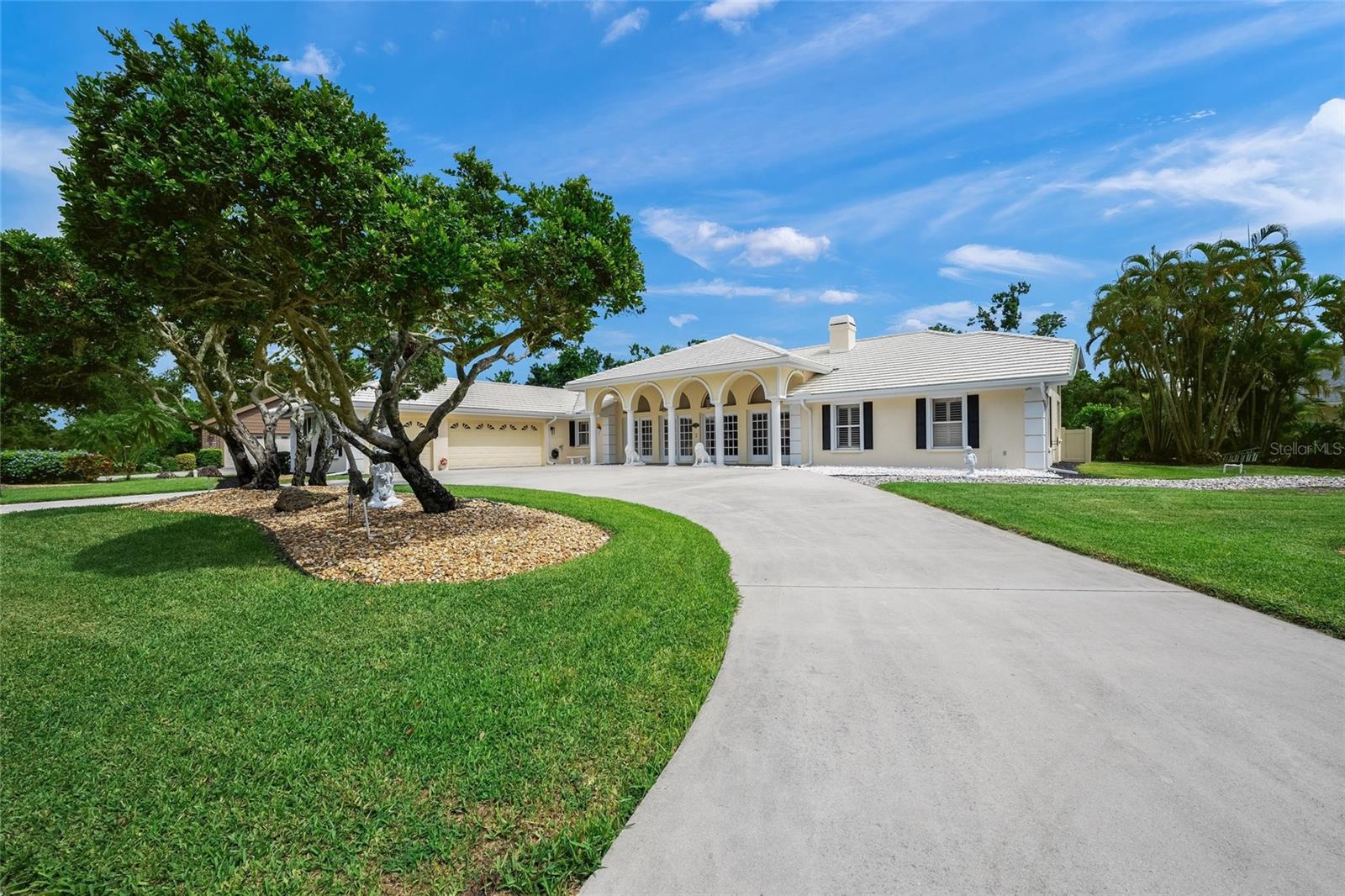 A4657049 Property Photo