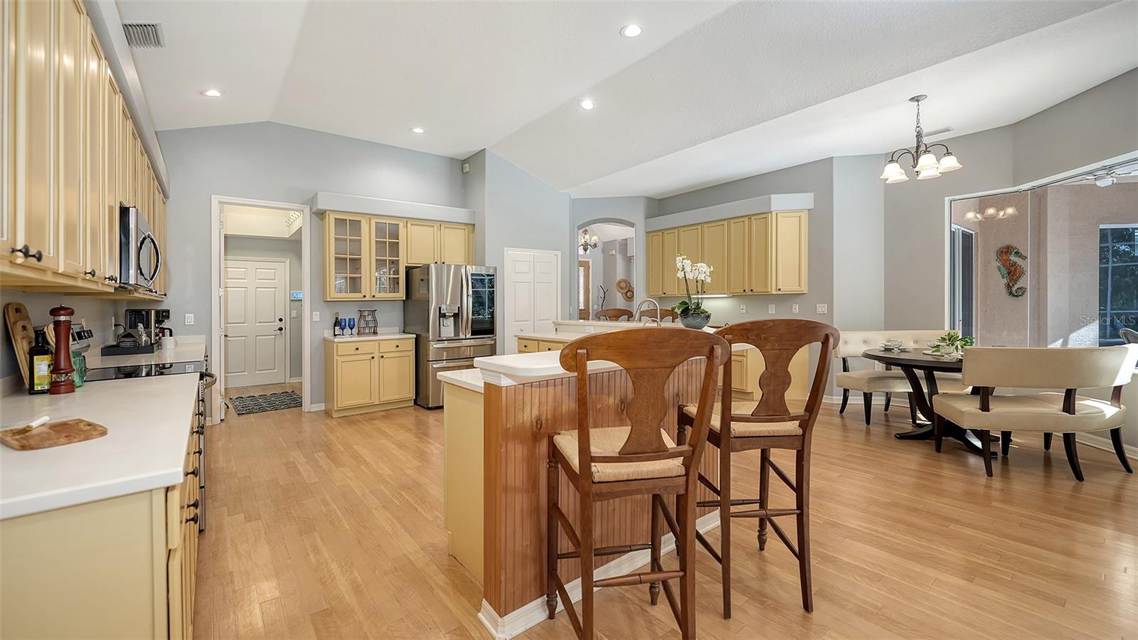 6206 STILLWATER CT, UNIVERSITY PARK, FL, 34201