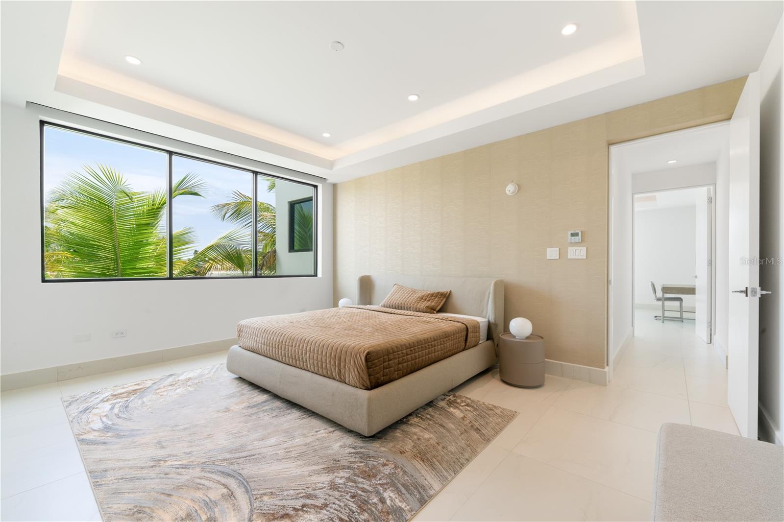 PR9114480 Property Photo