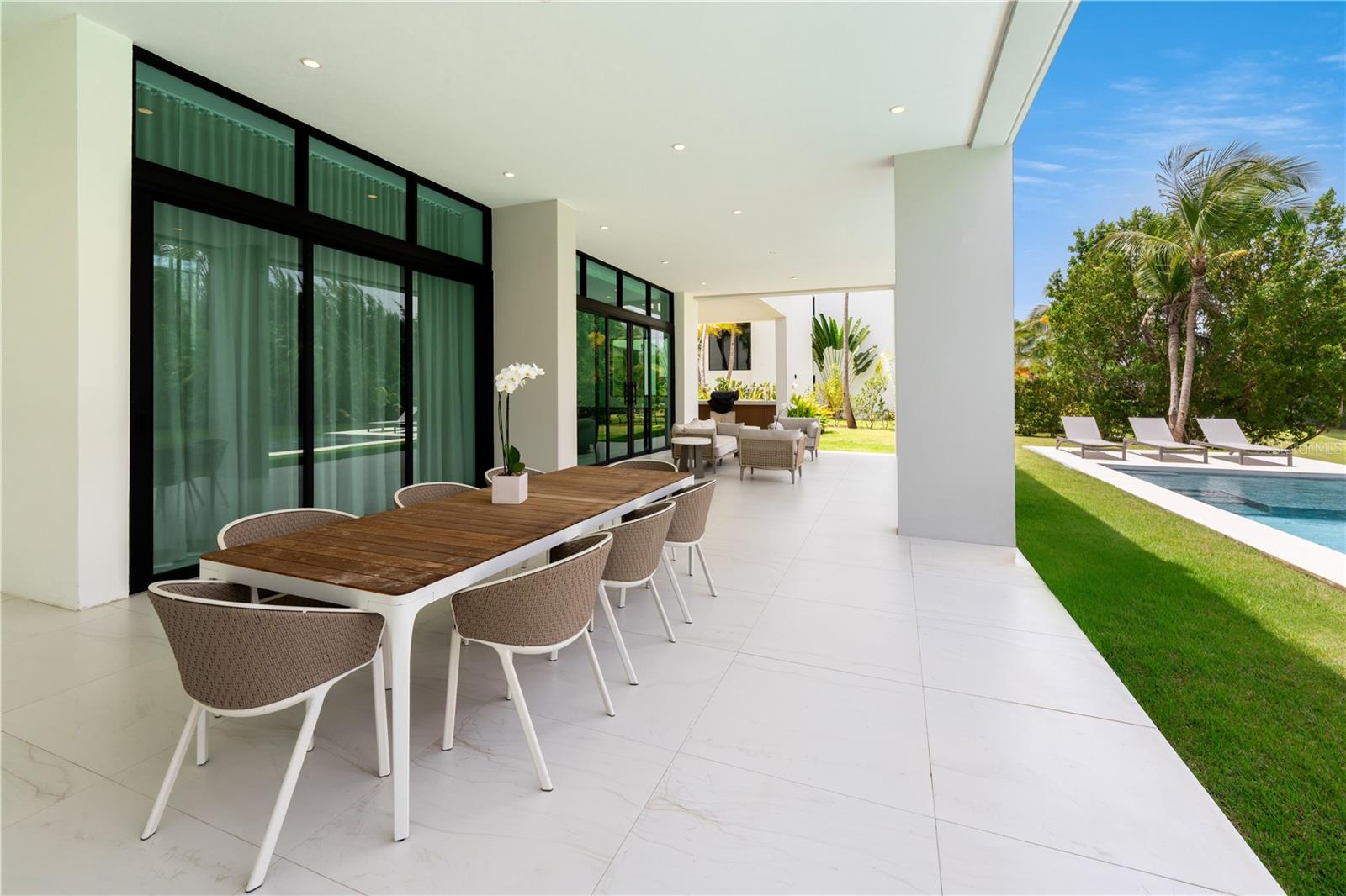 PR9114480 Property Photo