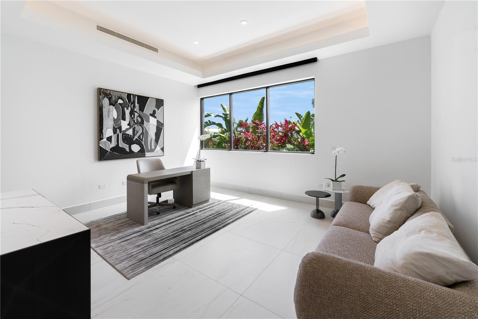 PR9114480 Property Photo