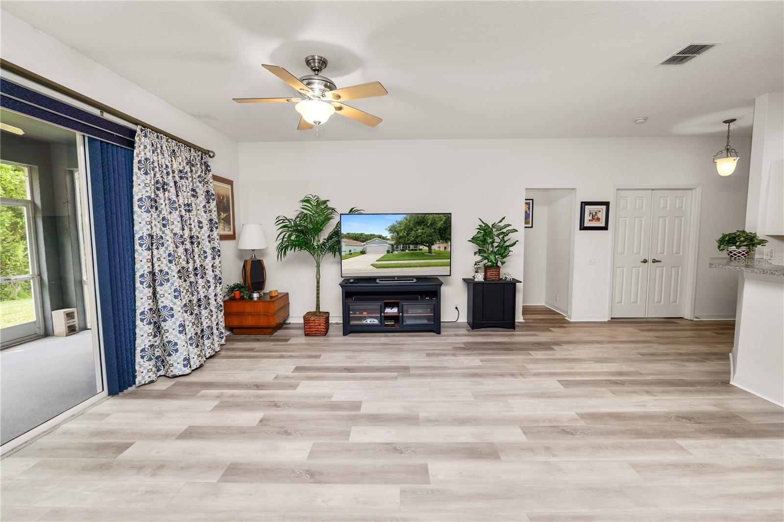 4242 WHISTLEWOOD CIR, LAKELAND, FL, 33811