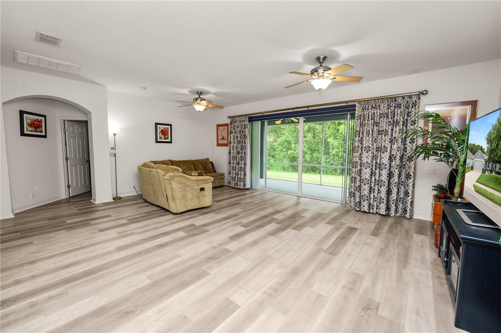 4242 WHISTLEWOOD CIR, LAKELAND, FL, 33811