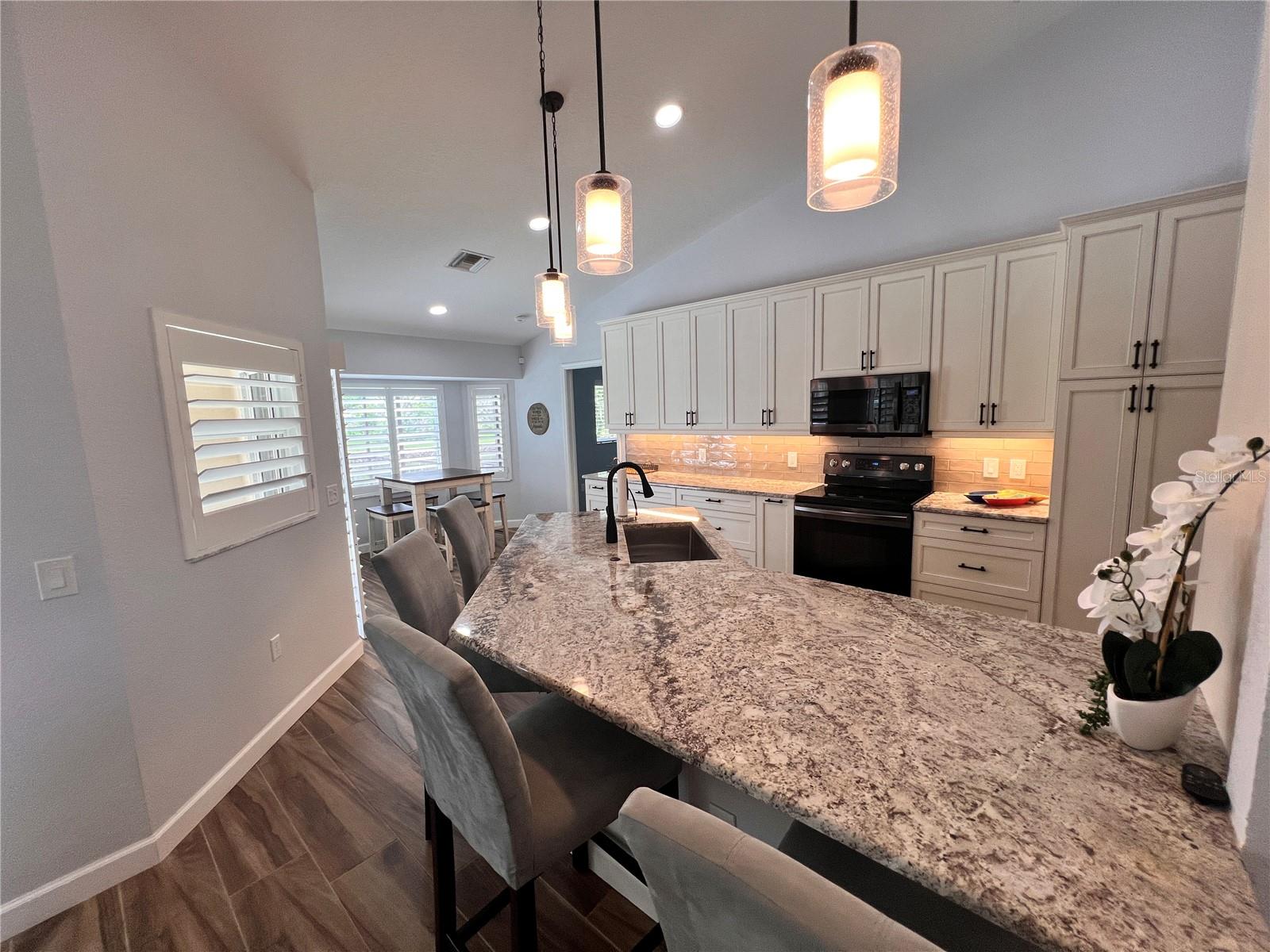 5530 ALMAR DR, PUNTA GORDA, FL, 33950