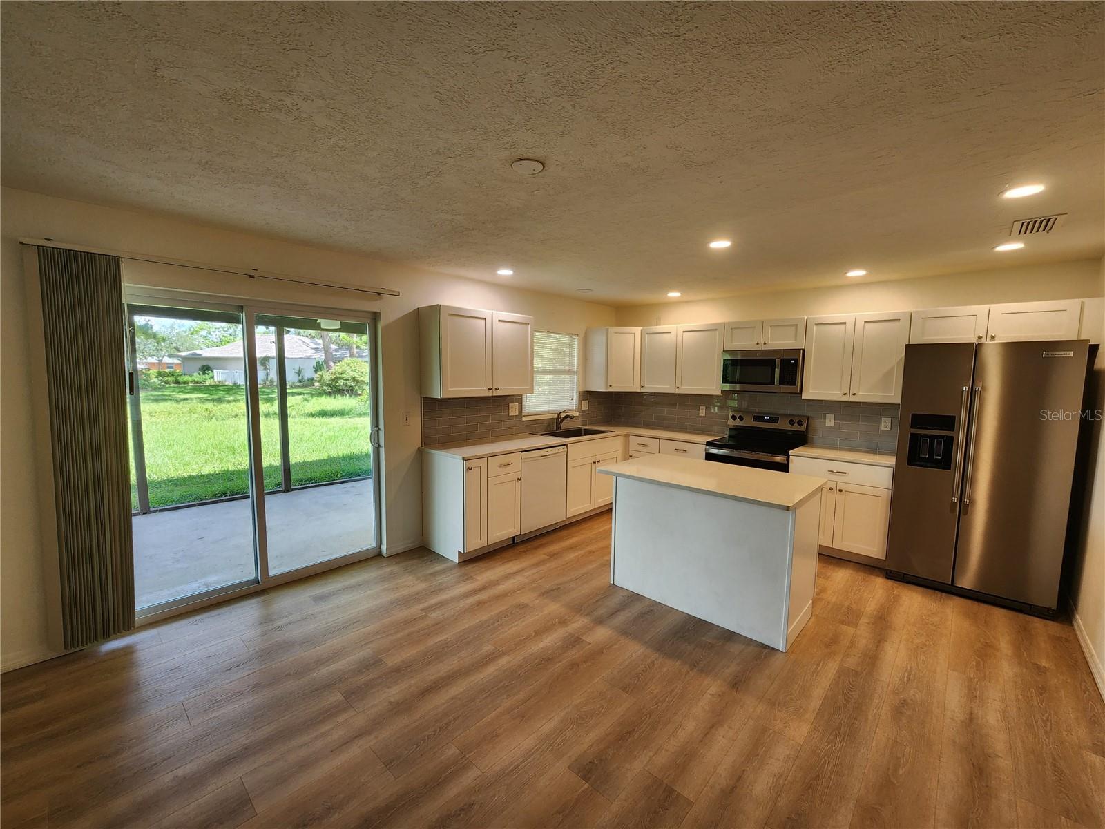 A4657089 Property Photo
