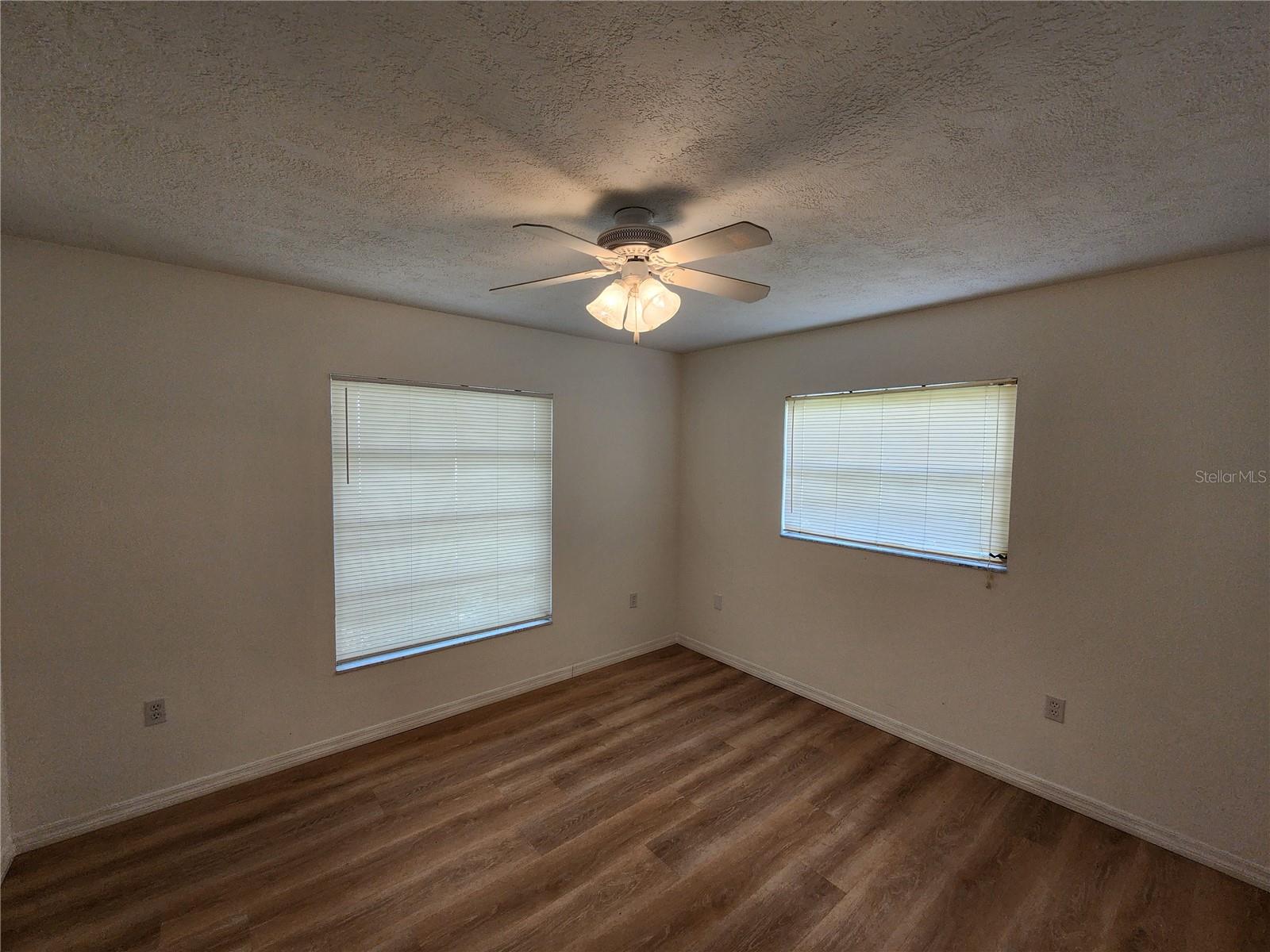 A4657089 Property Photo