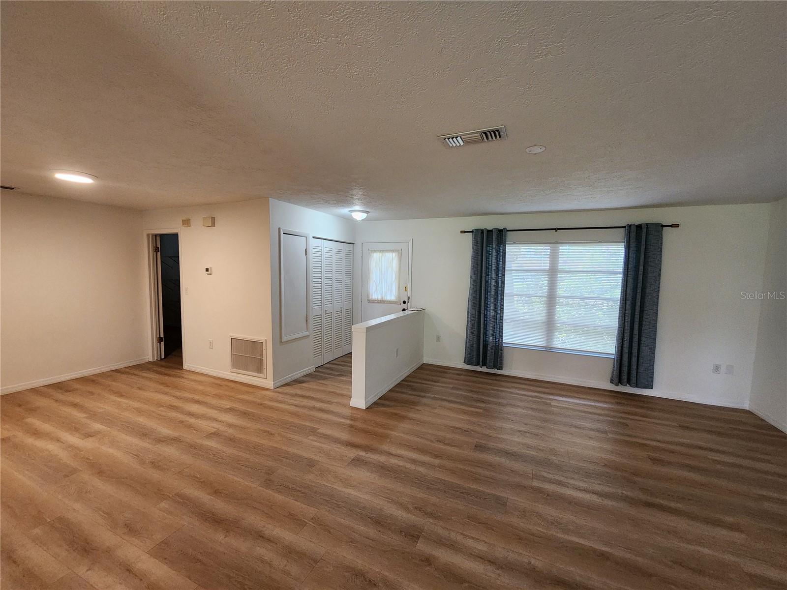 A4657089 Property Photo