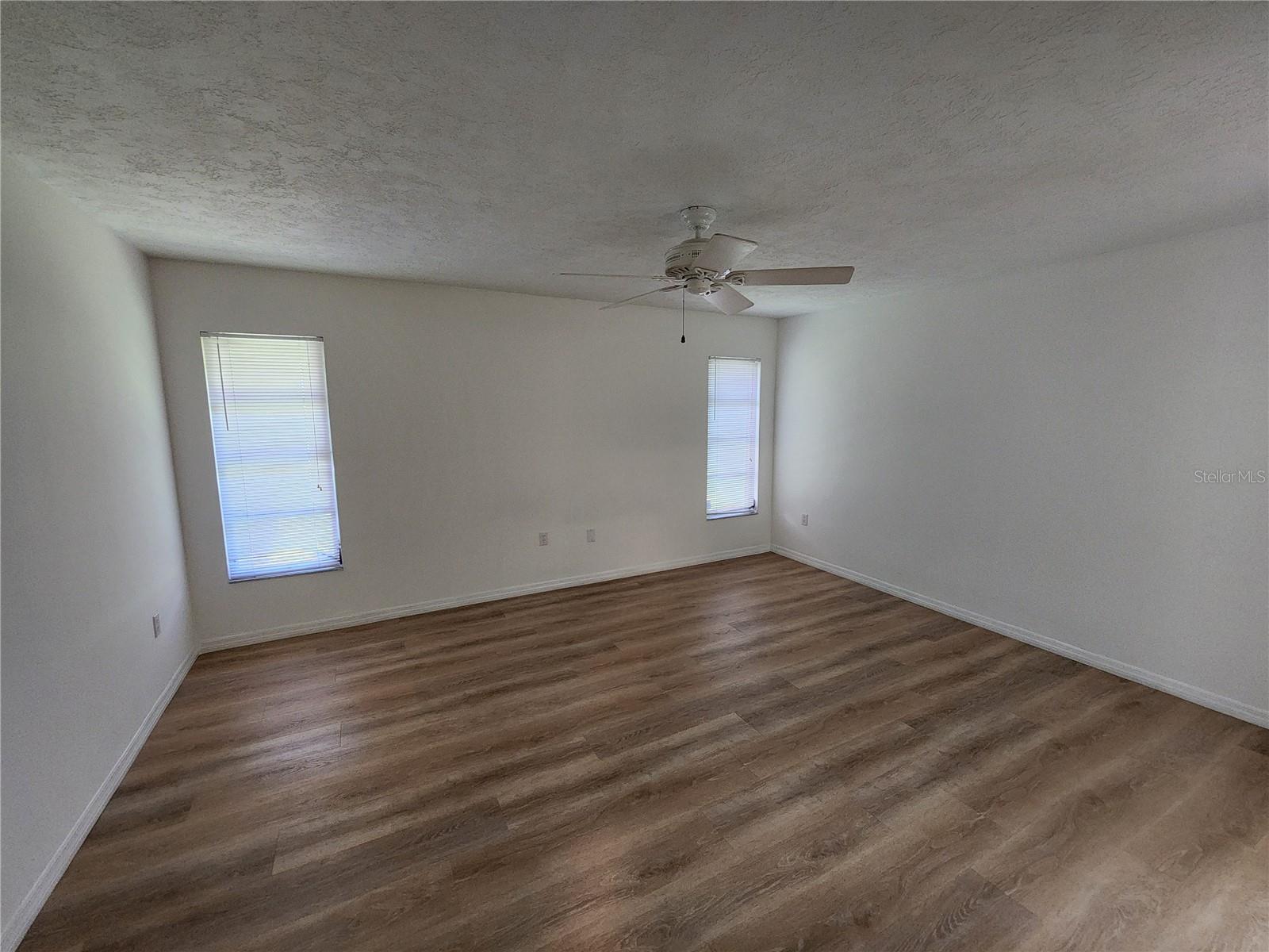 A4657089 Property Photo