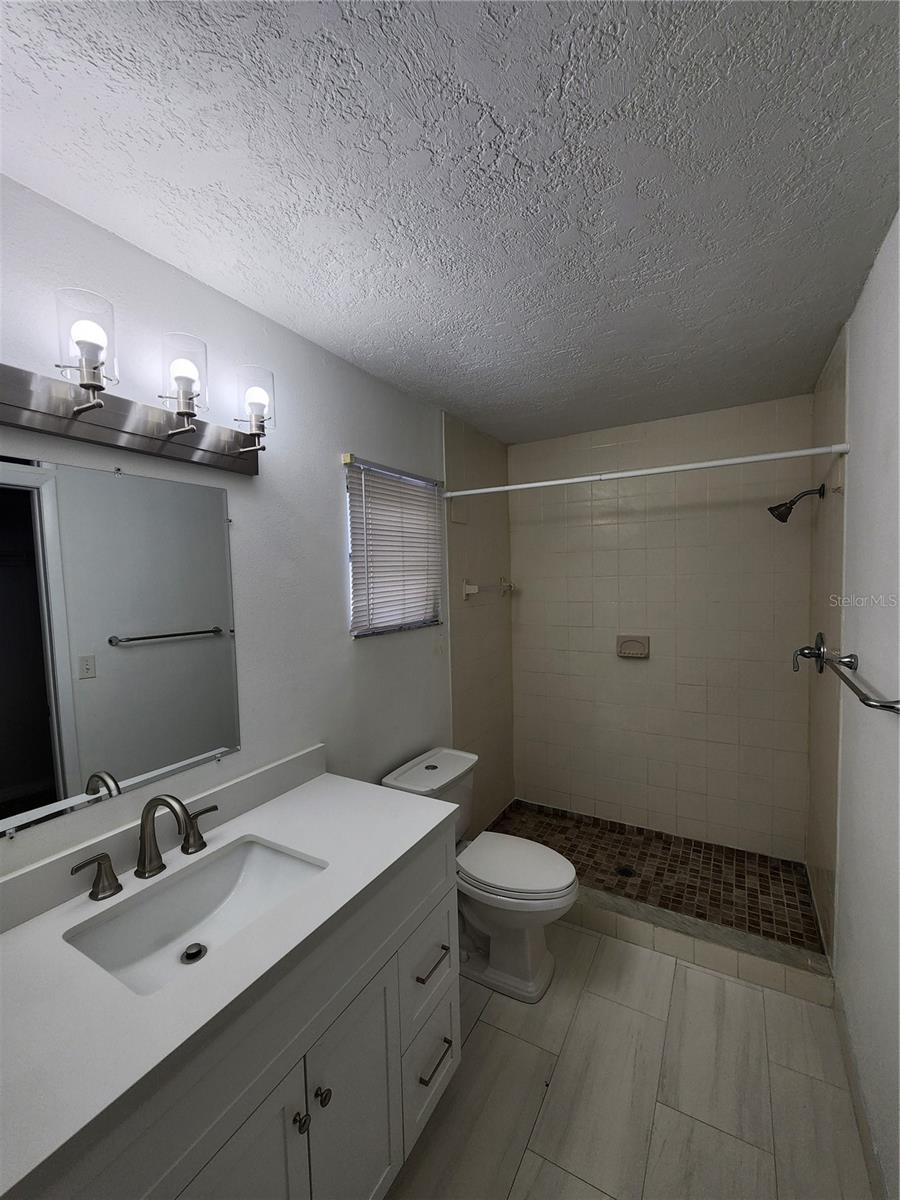 A4657089 Property Photo